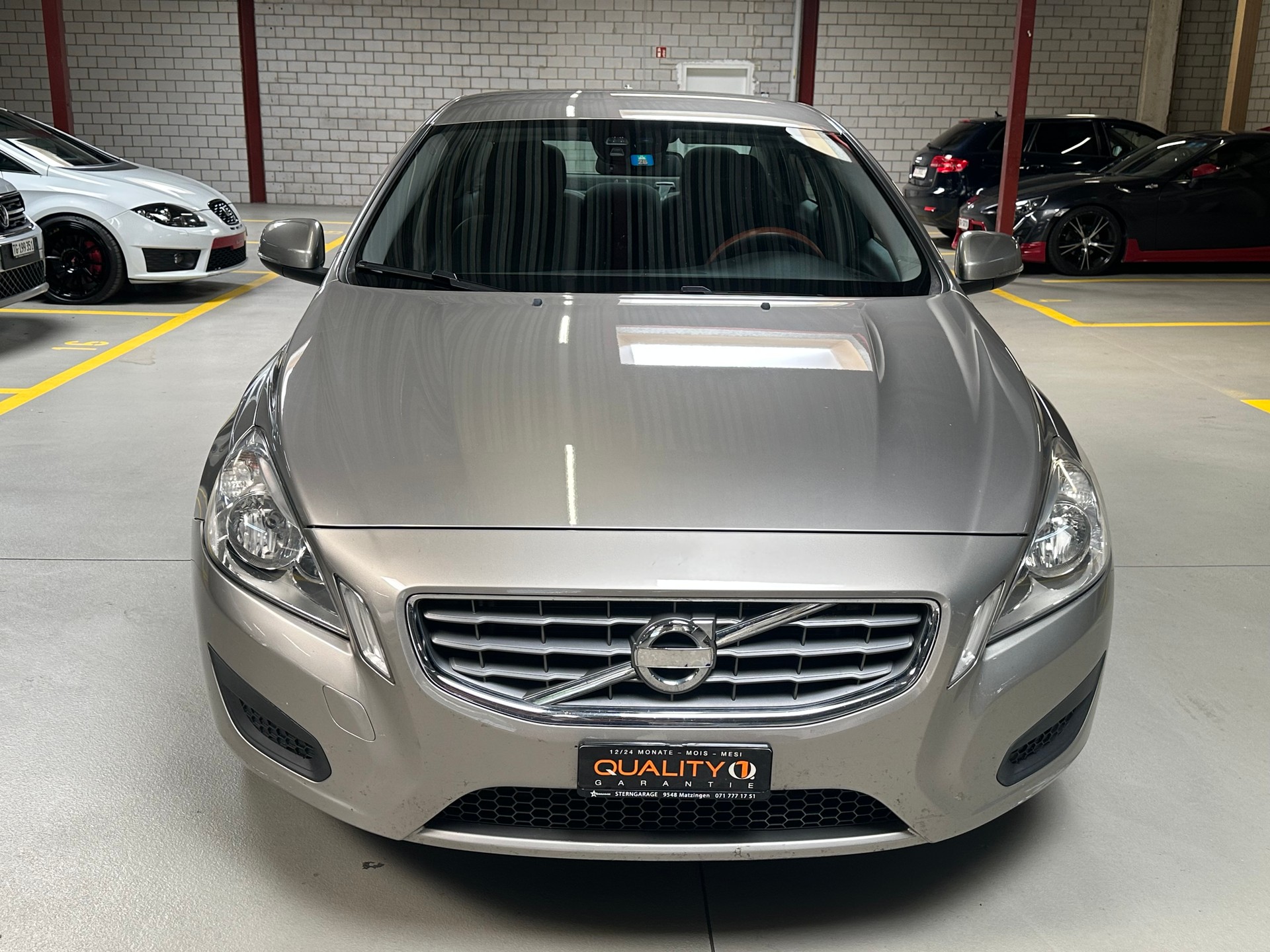 VOLVO S60 D3 Summum Geartronic-image-13