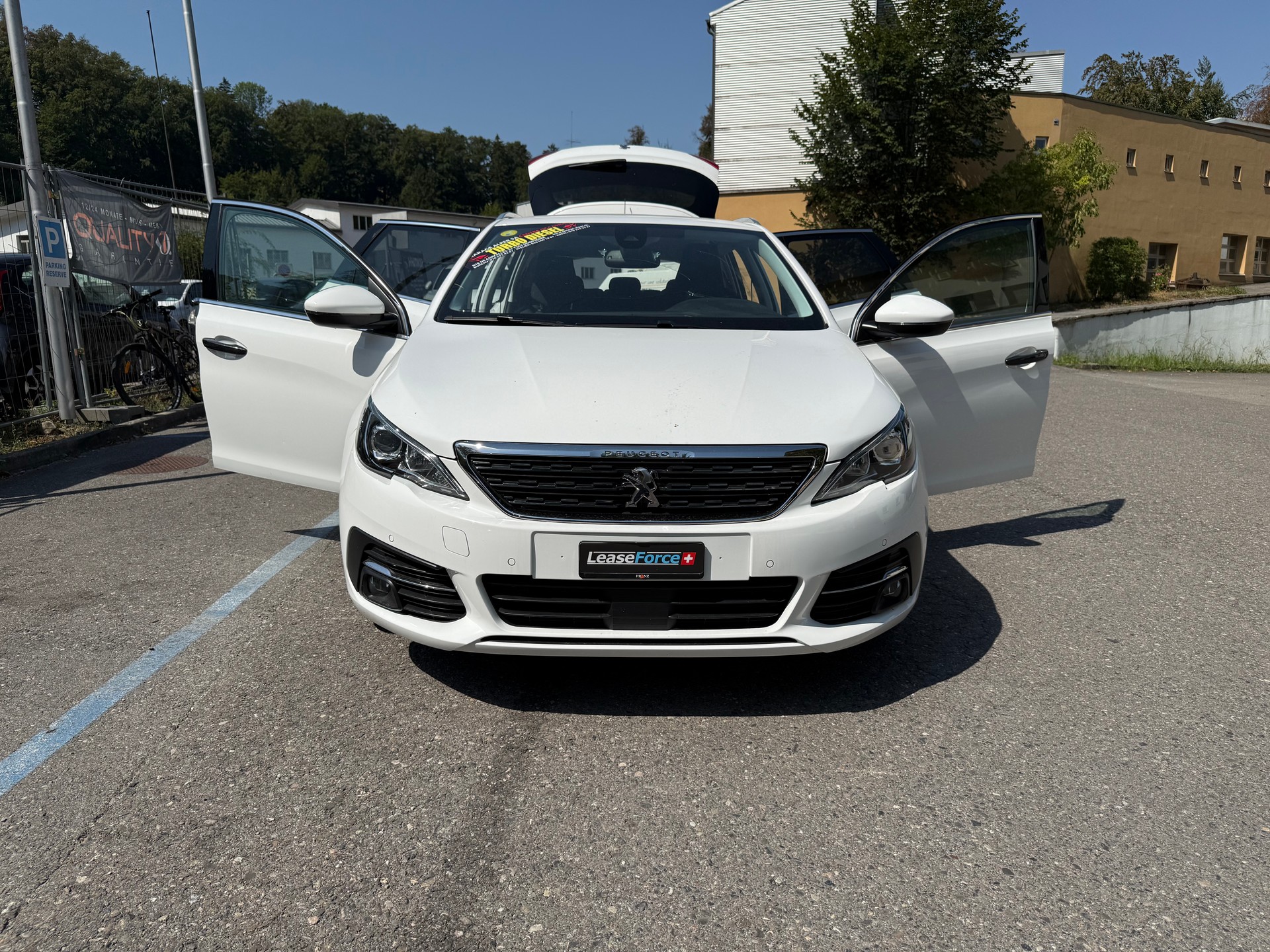 PEUGEOT 308 SW 1.5 BlueHDI Active Pack EAT8-image-15
