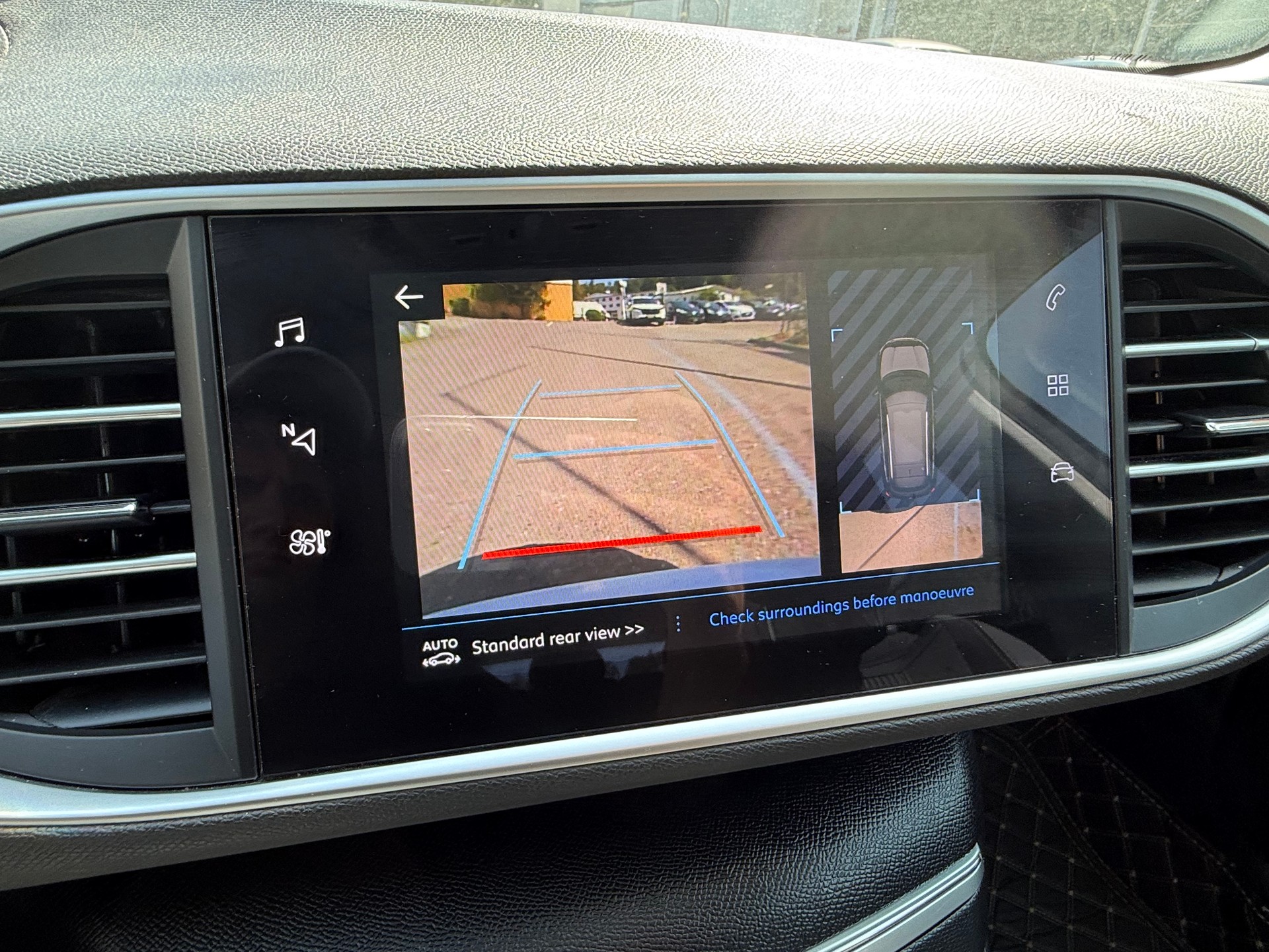 PEUGEOT 308 SW 1.5 BlueHDI Active Pack EAT8-image-28