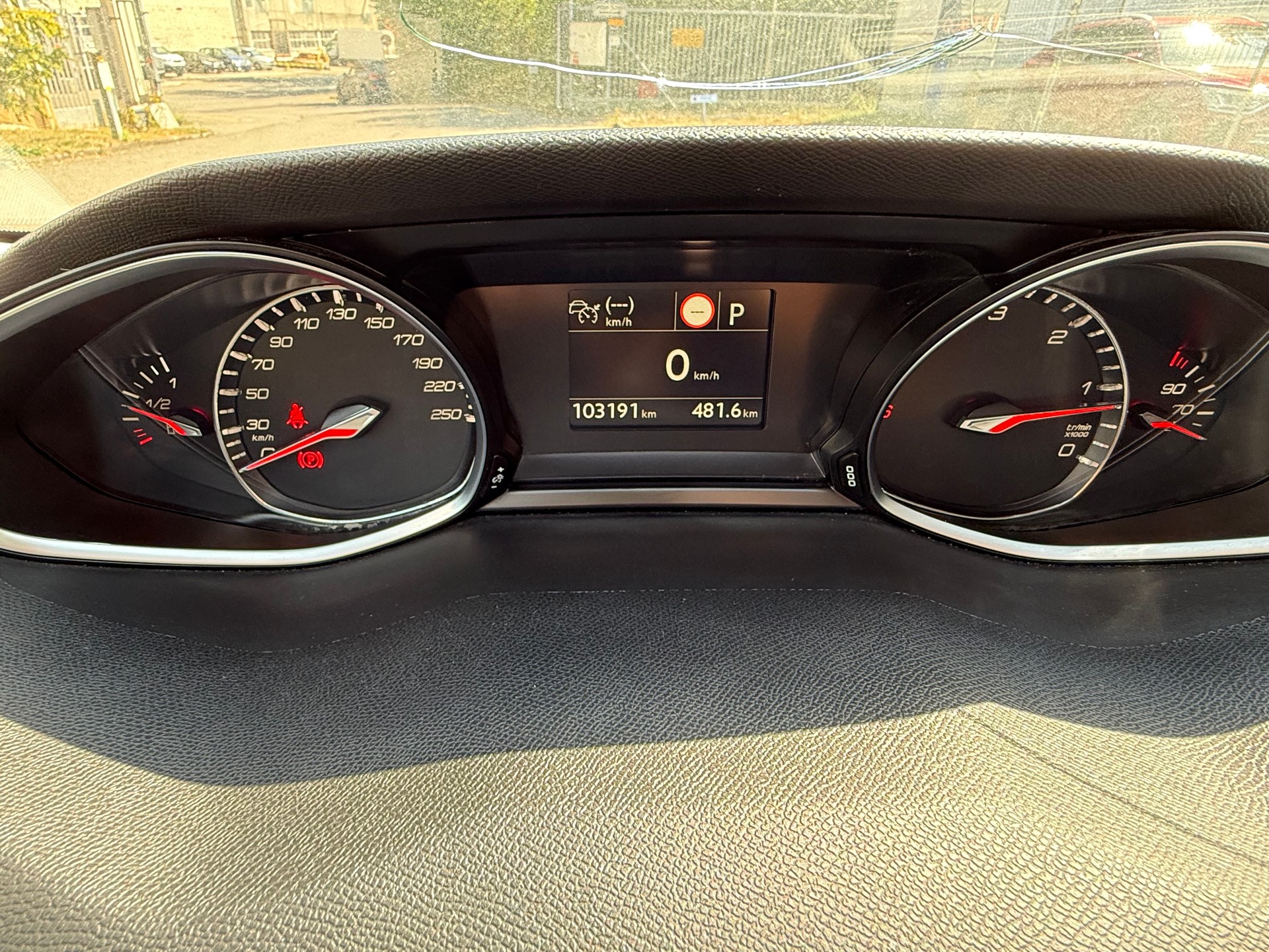 PEUGEOT 308 SW 1.5 BlueHDI Active Pack EAT8-image-30