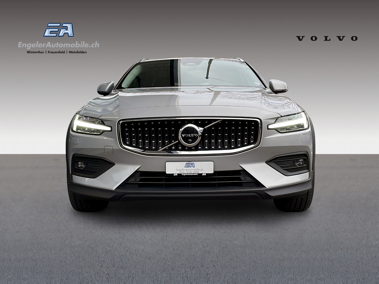 VOLVO V60 Cross Country 2.0 B4 Plus AWD-showroom-element-1