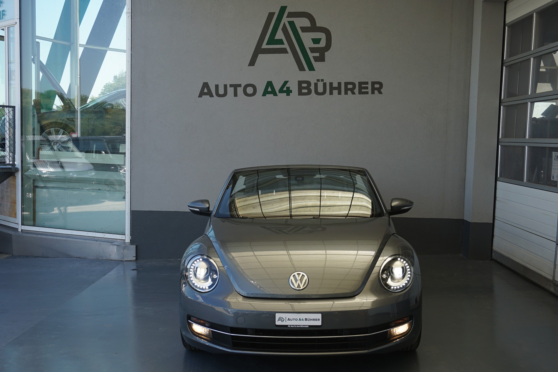 VW Beetle 1.2 TSI Design Cabriolet Automat-image-15