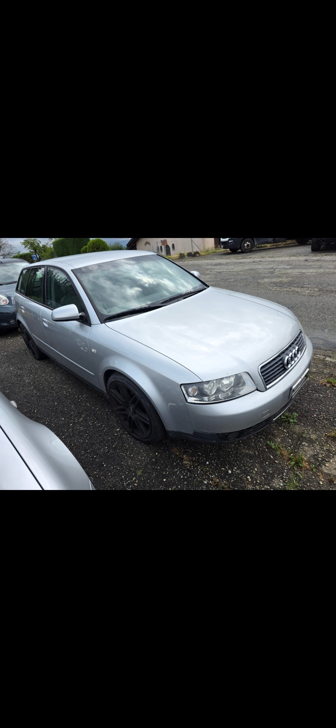 AUDI A4 Avant 2.5 TDI quattro-image-2