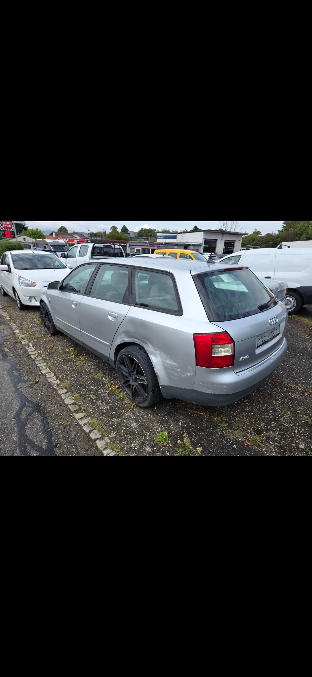 AUDI A4 Avant 2.5 TDI quattro-image-5