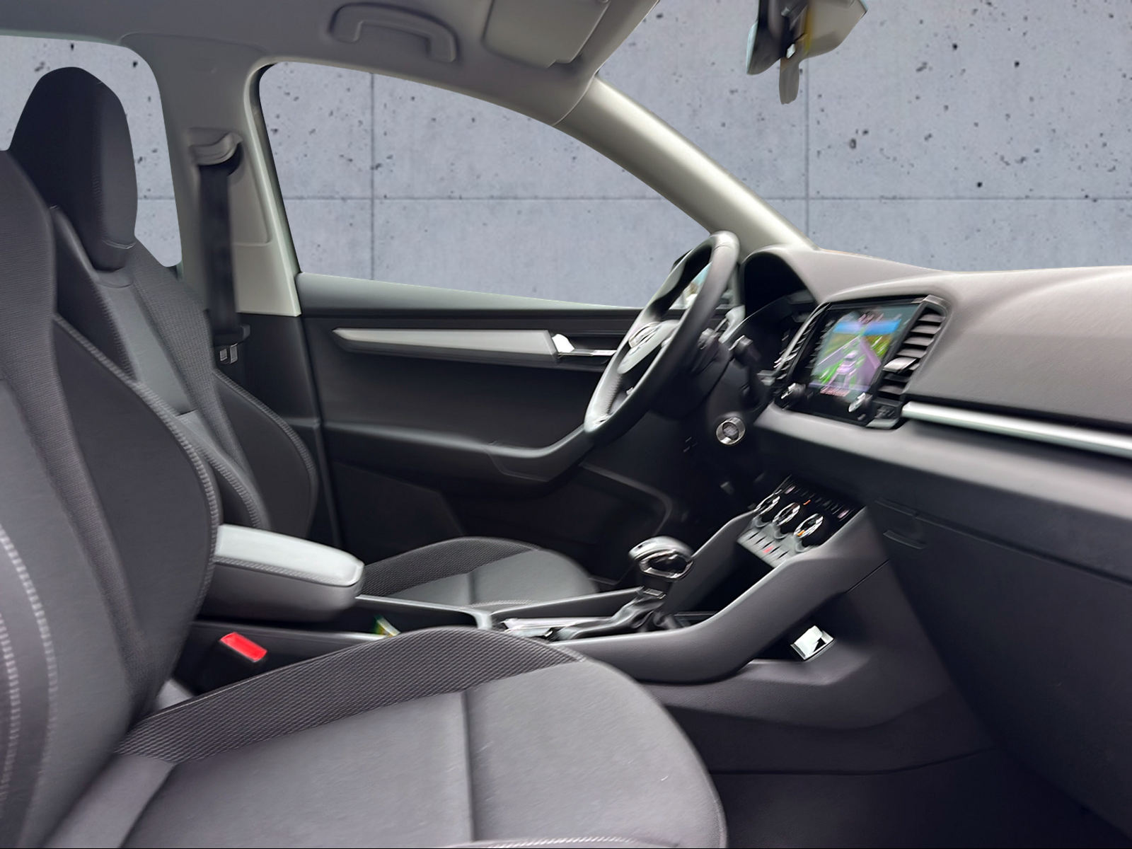 SKODA Karoq 1.5 TSI Selection DSG-image-15