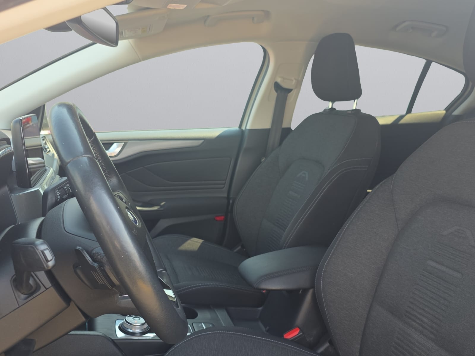 FORD Focus 1.0 SCTi Active Automatic-image-12