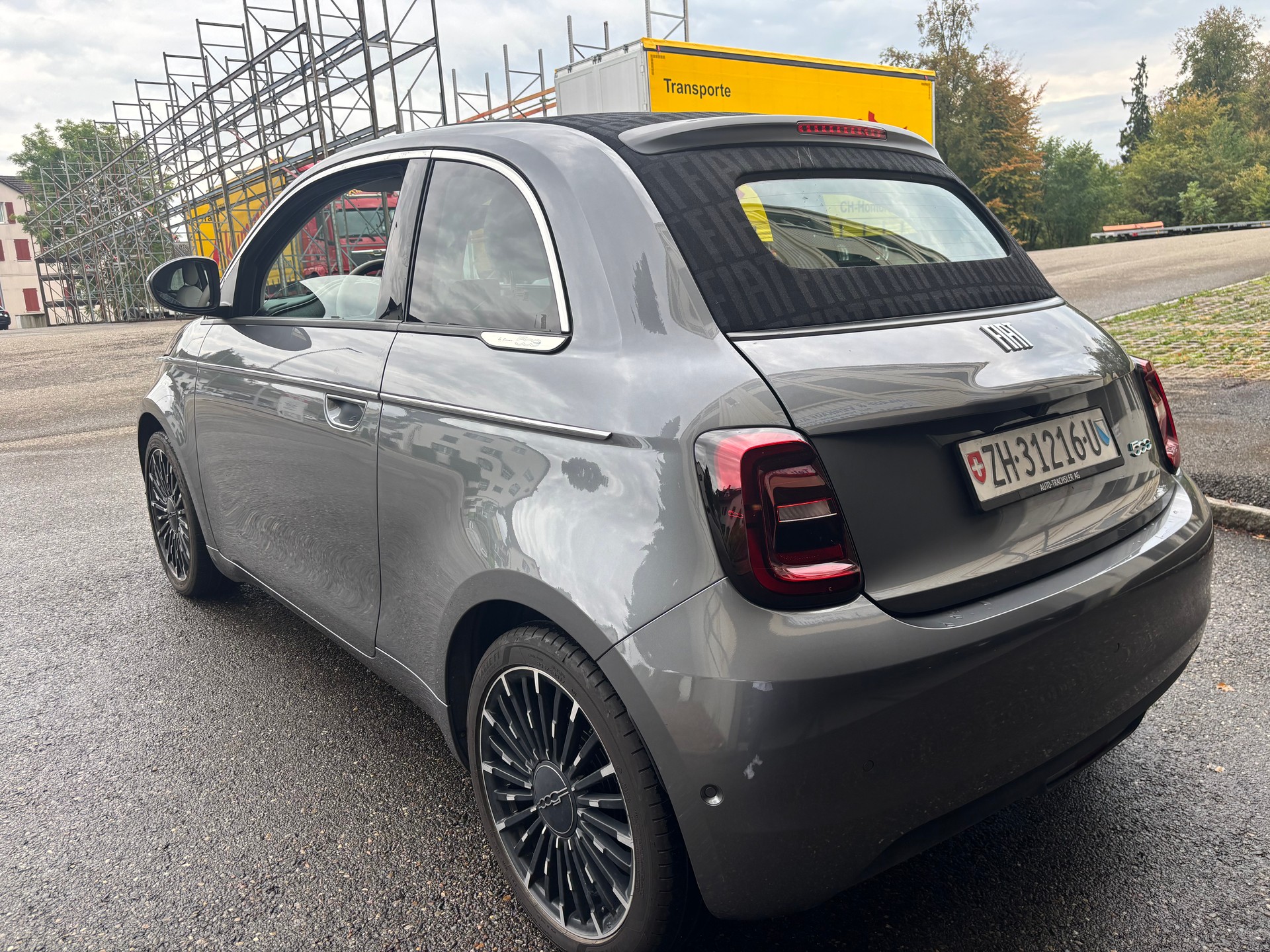 FIAT 500 C electric 87 kW La Prima-image-4