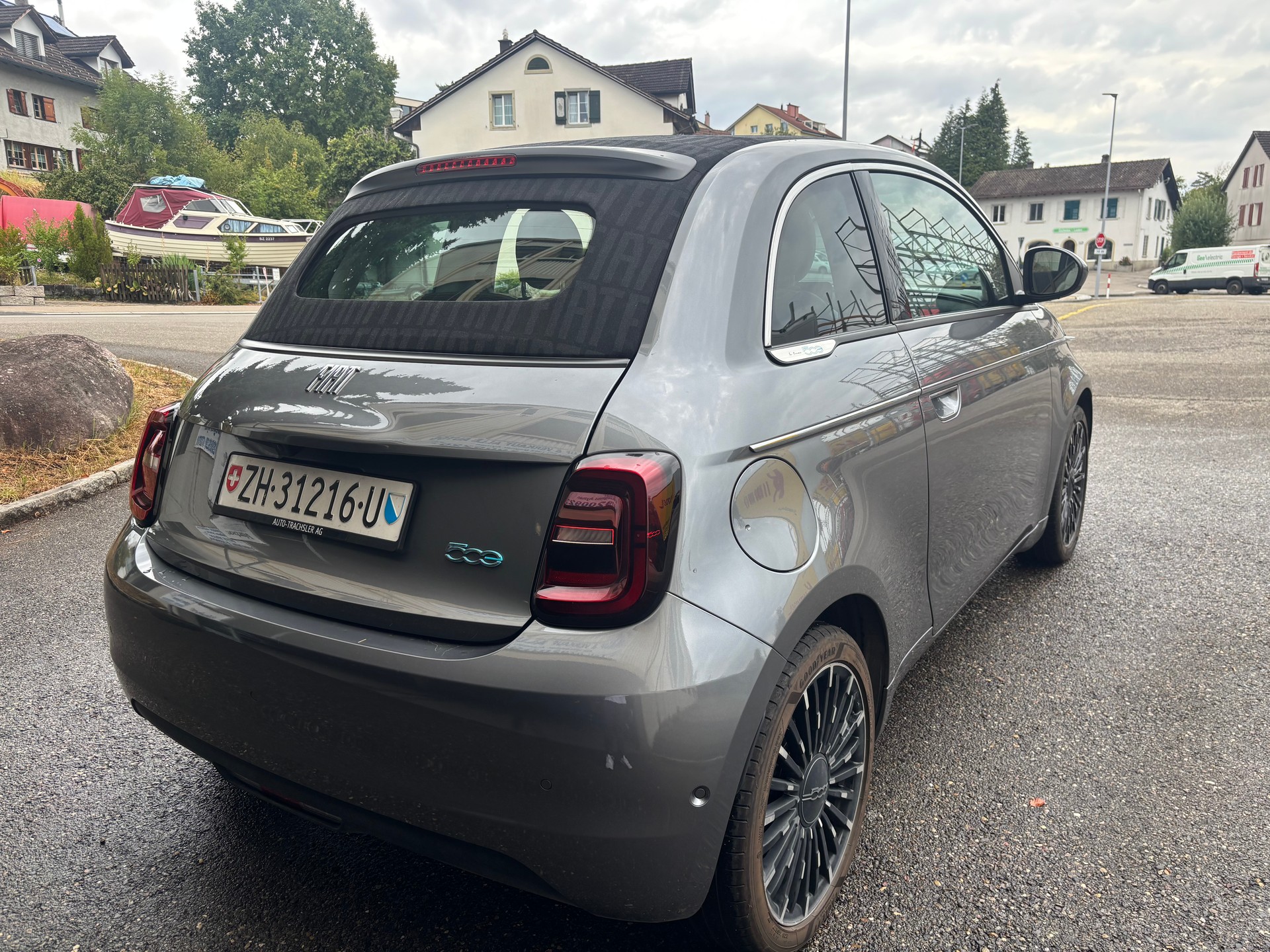 FIAT 500 C electric 87 kW La Prima-image-5