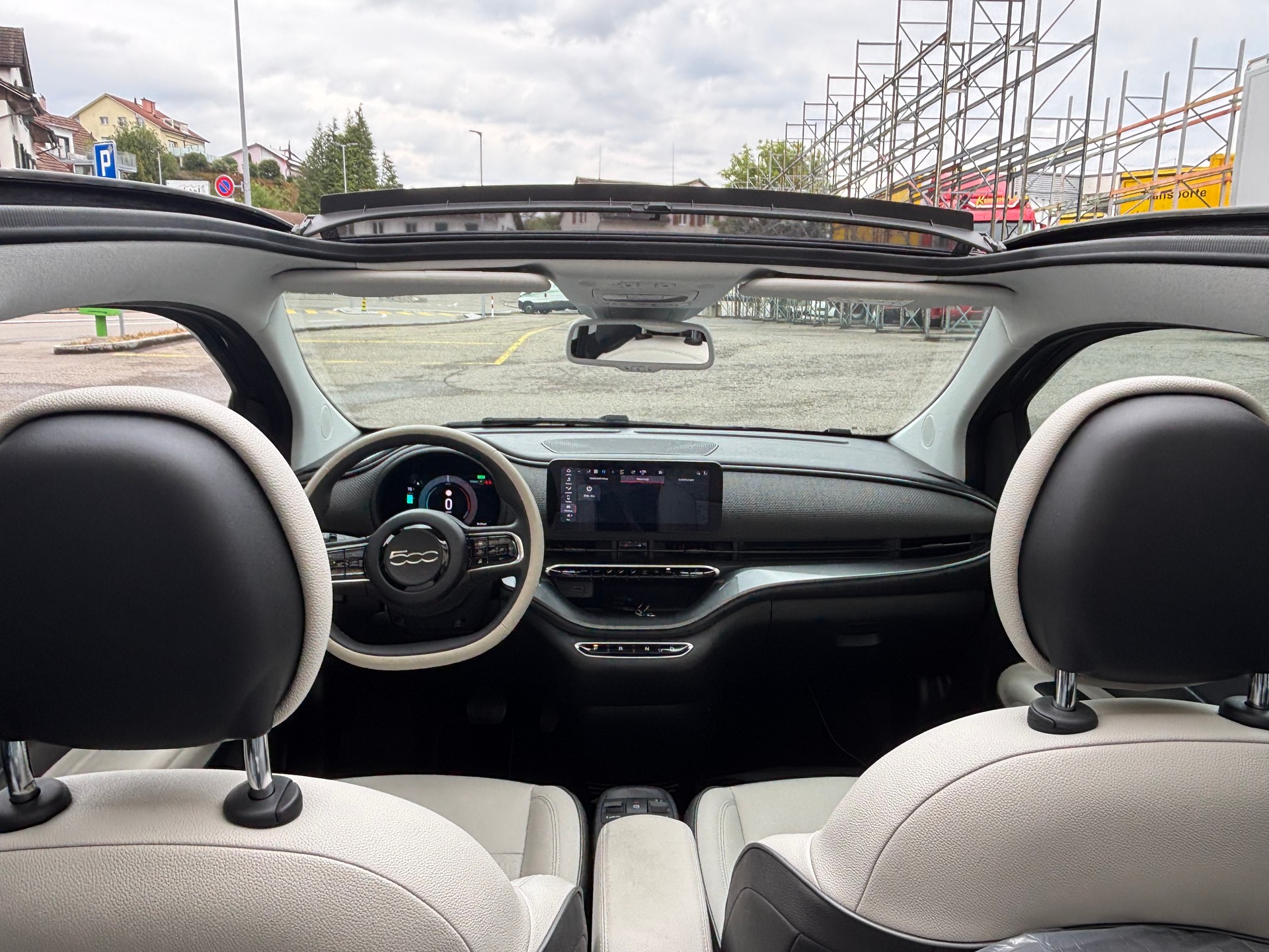 FIAT 500 C electric 87 kW La Prima-image-9