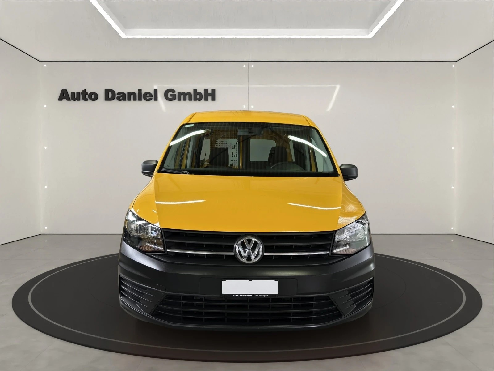VW Caddy Maxi 1.4TSI BlueMotion Technology-showroom-element-1