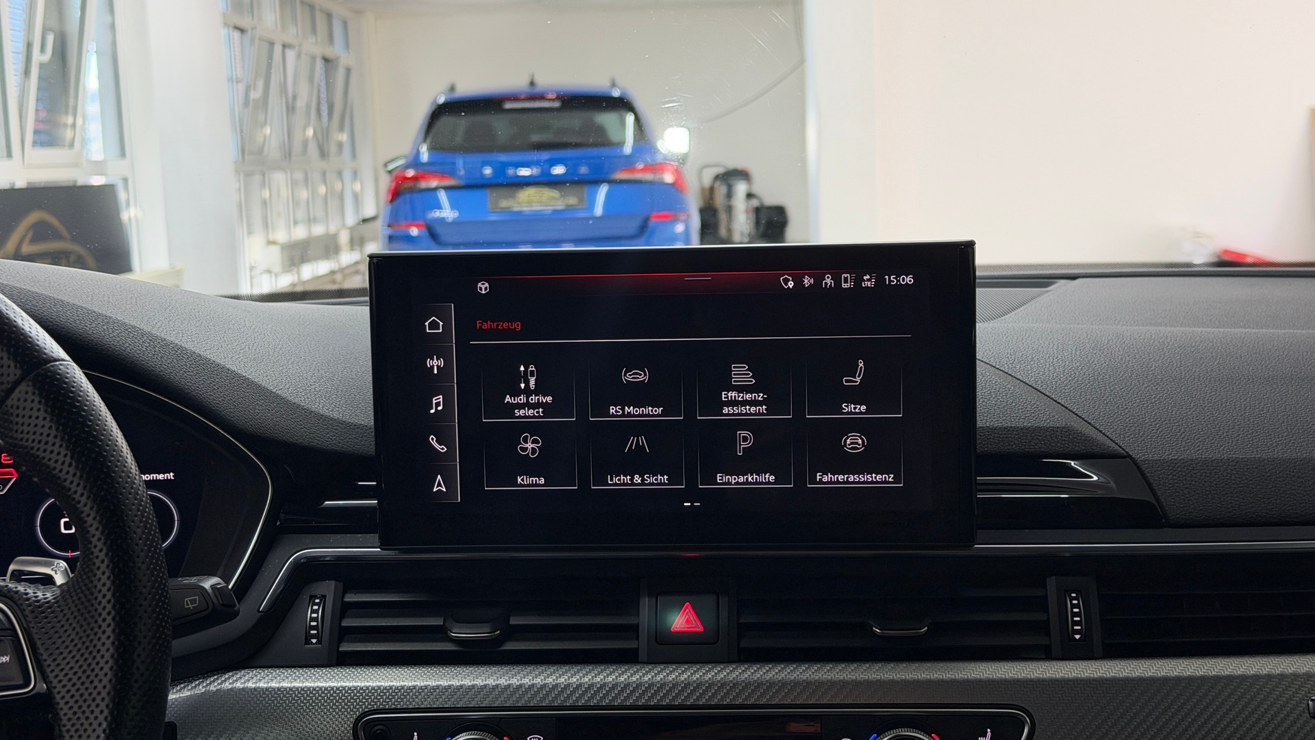 AUDI RS4 Avant quattro tiptronic-image-9