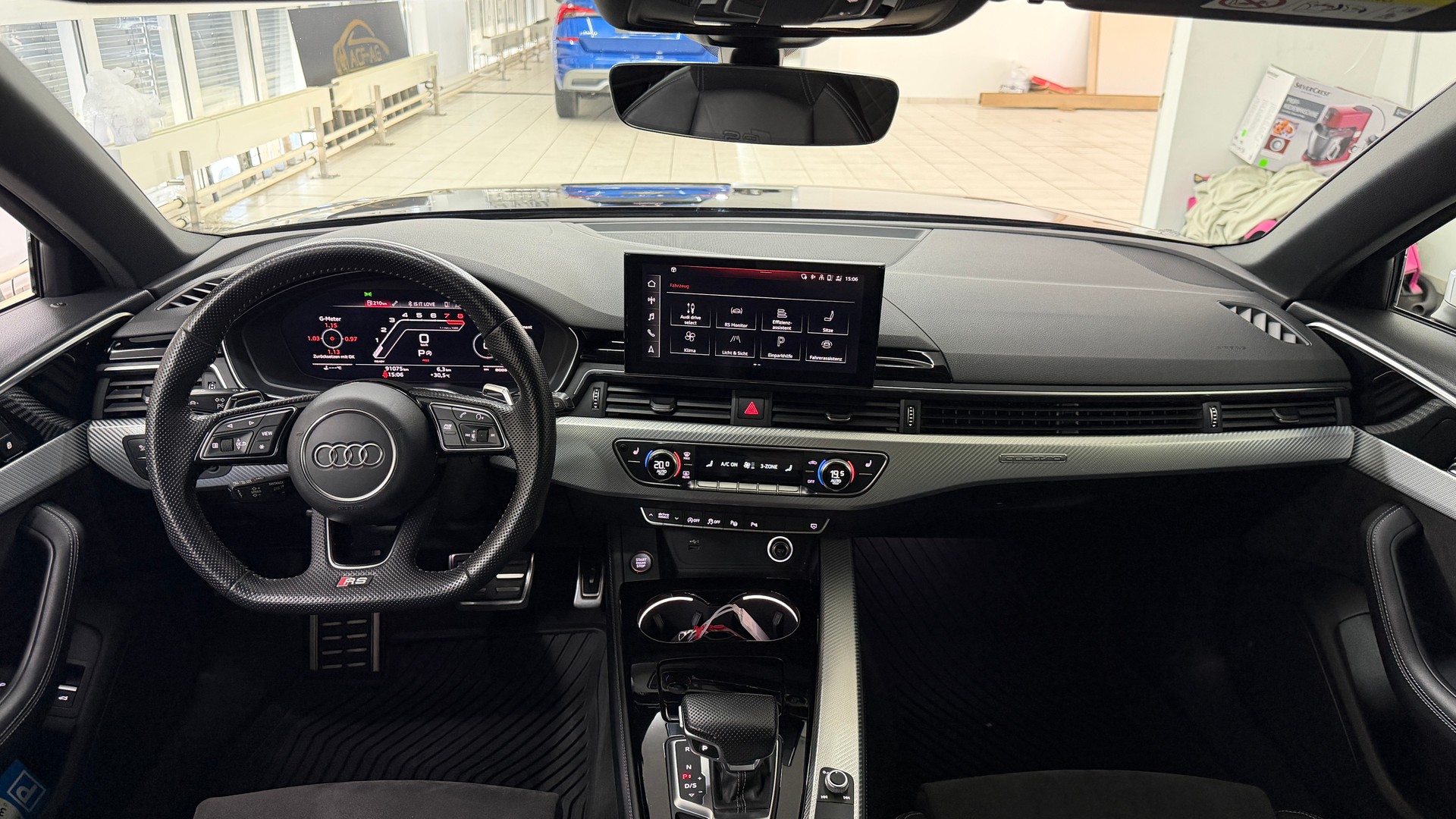 AUDI RS4 Avant quattro tiptronic-image-7