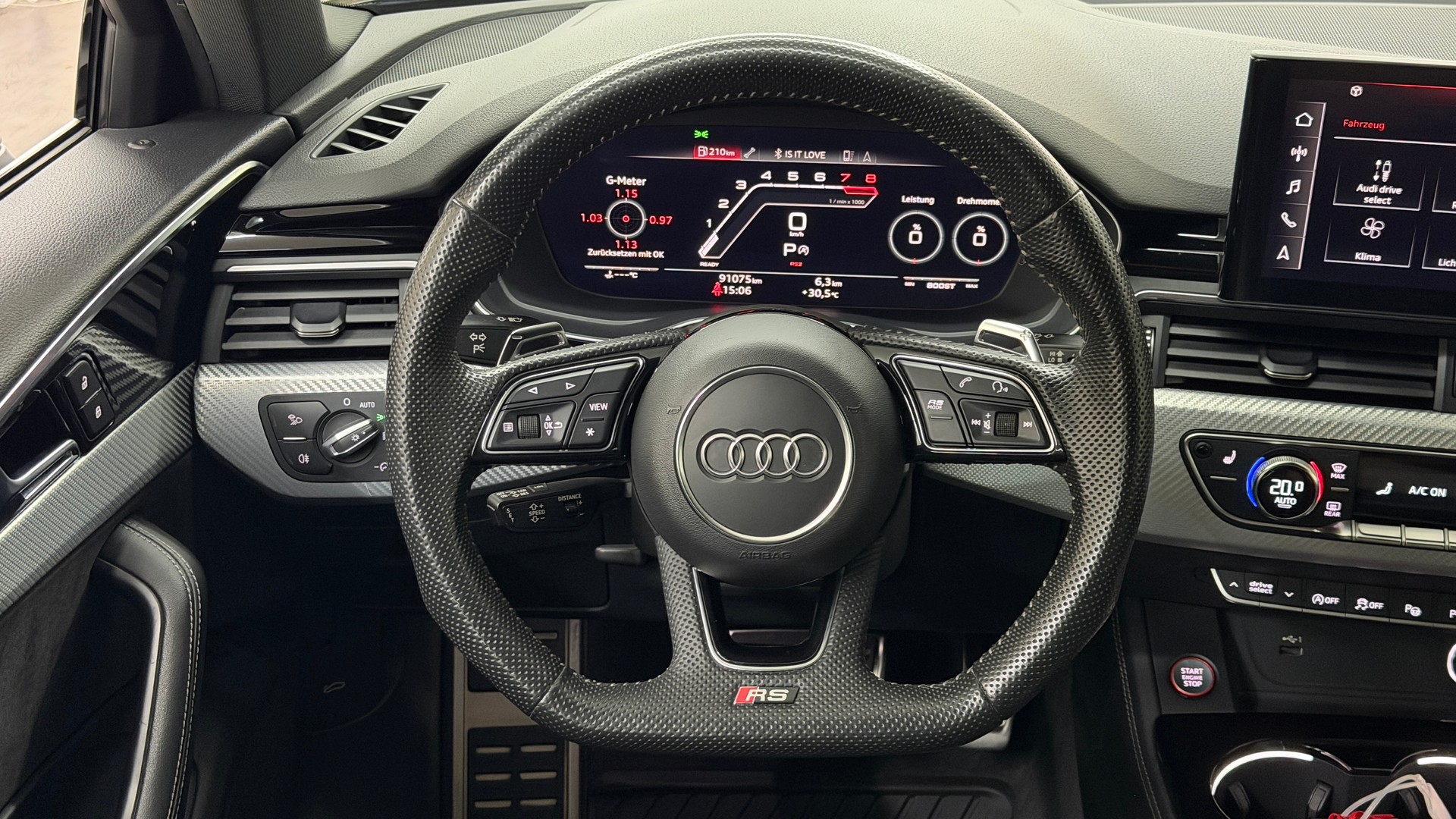 AUDI RS4 Avant quattro tiptronic-image-8