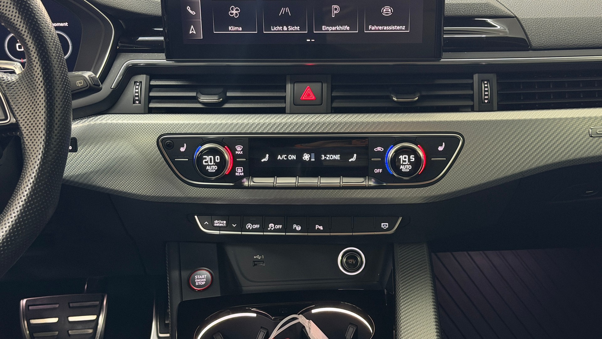 AUDI RS4 Avant quattro tiptronic-image-13