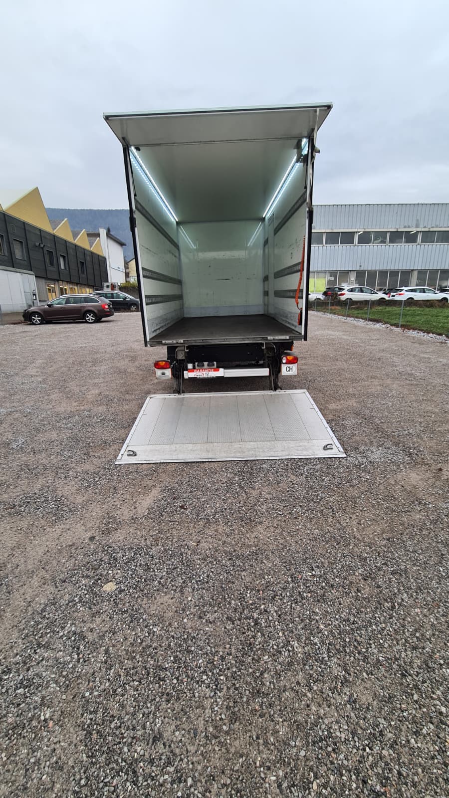 VW Crafter 35 2.0 TDI Koffer/Hebebuhne Champion L4 ** DSG -Automat ** 3-Plätzer ** RF-Kamera ** N.L 670 ** Frisch Ab Service **-image-8