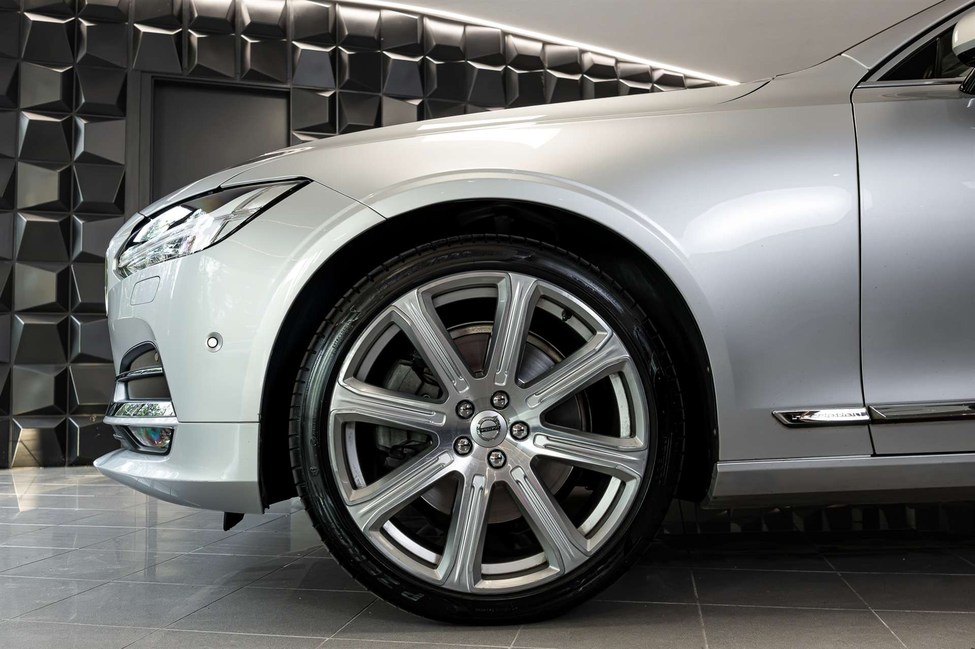 VOLVO V90 D5 AWD Inscription Geartronic Powerpulse-image-31