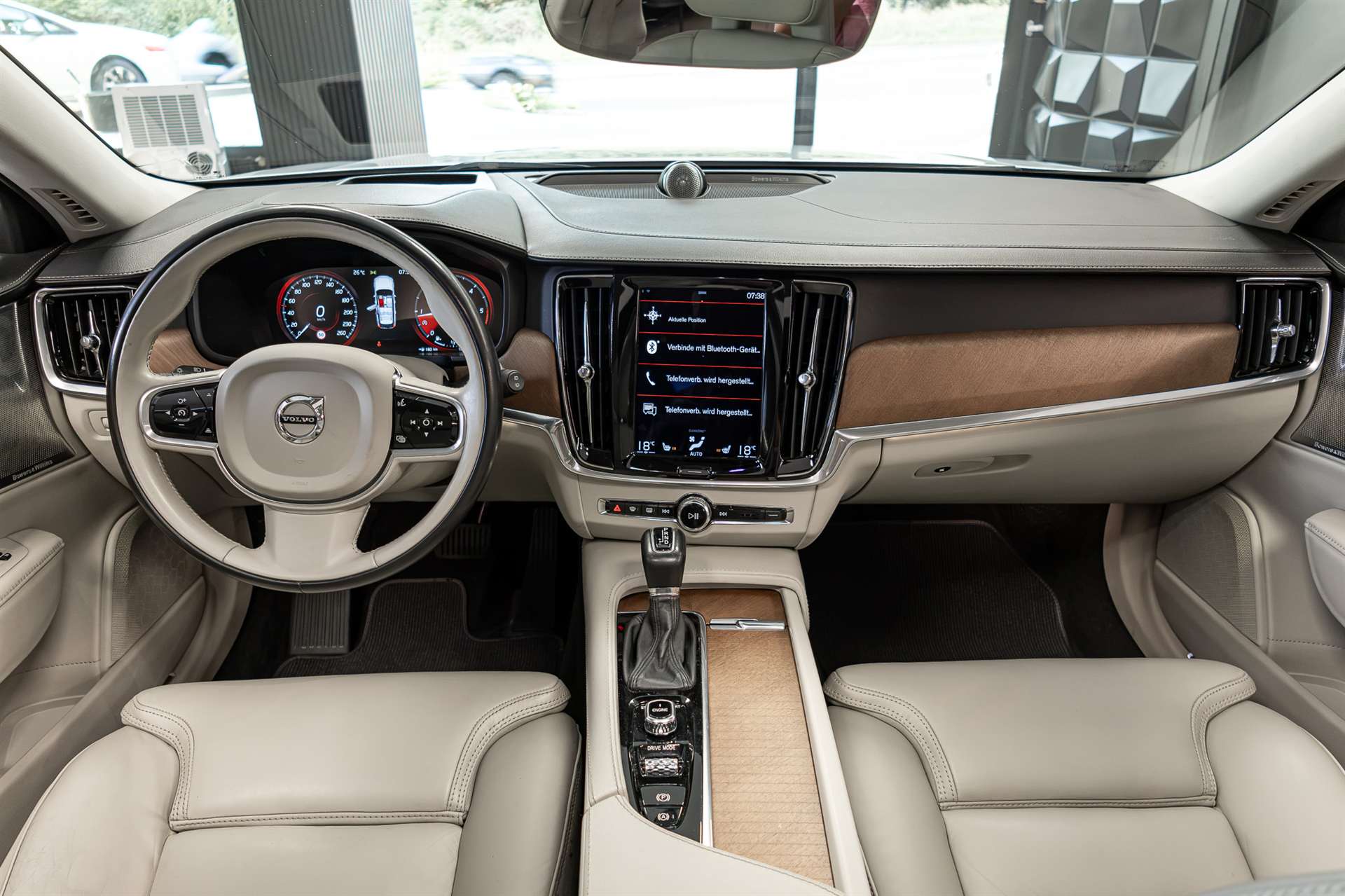 VOLVO V90 D5 AWD Inscription Geartronic Powerpulse-image-7