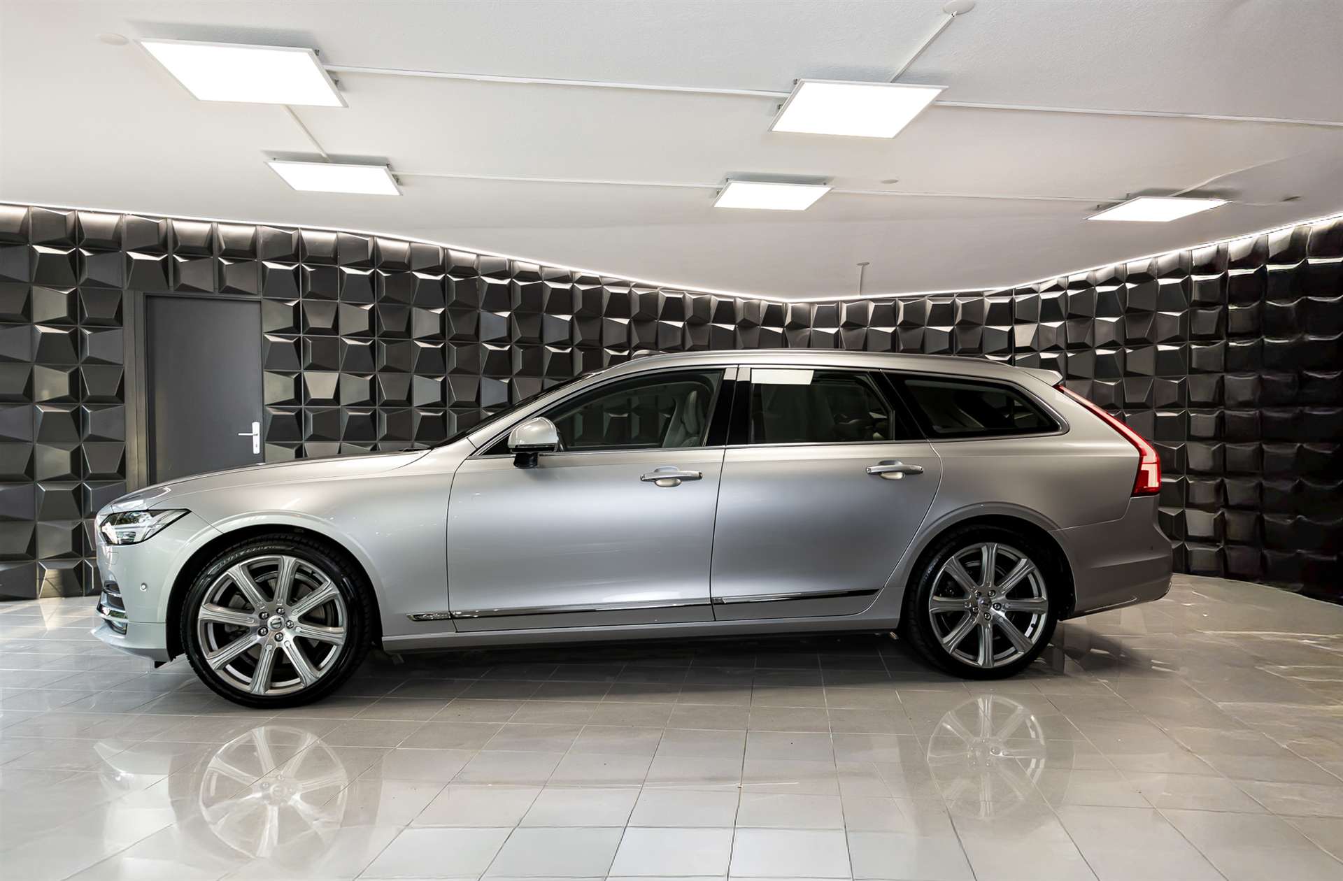 VOLVO V90 D5 AWD Inscription Geartronic Powerpulse-image-1