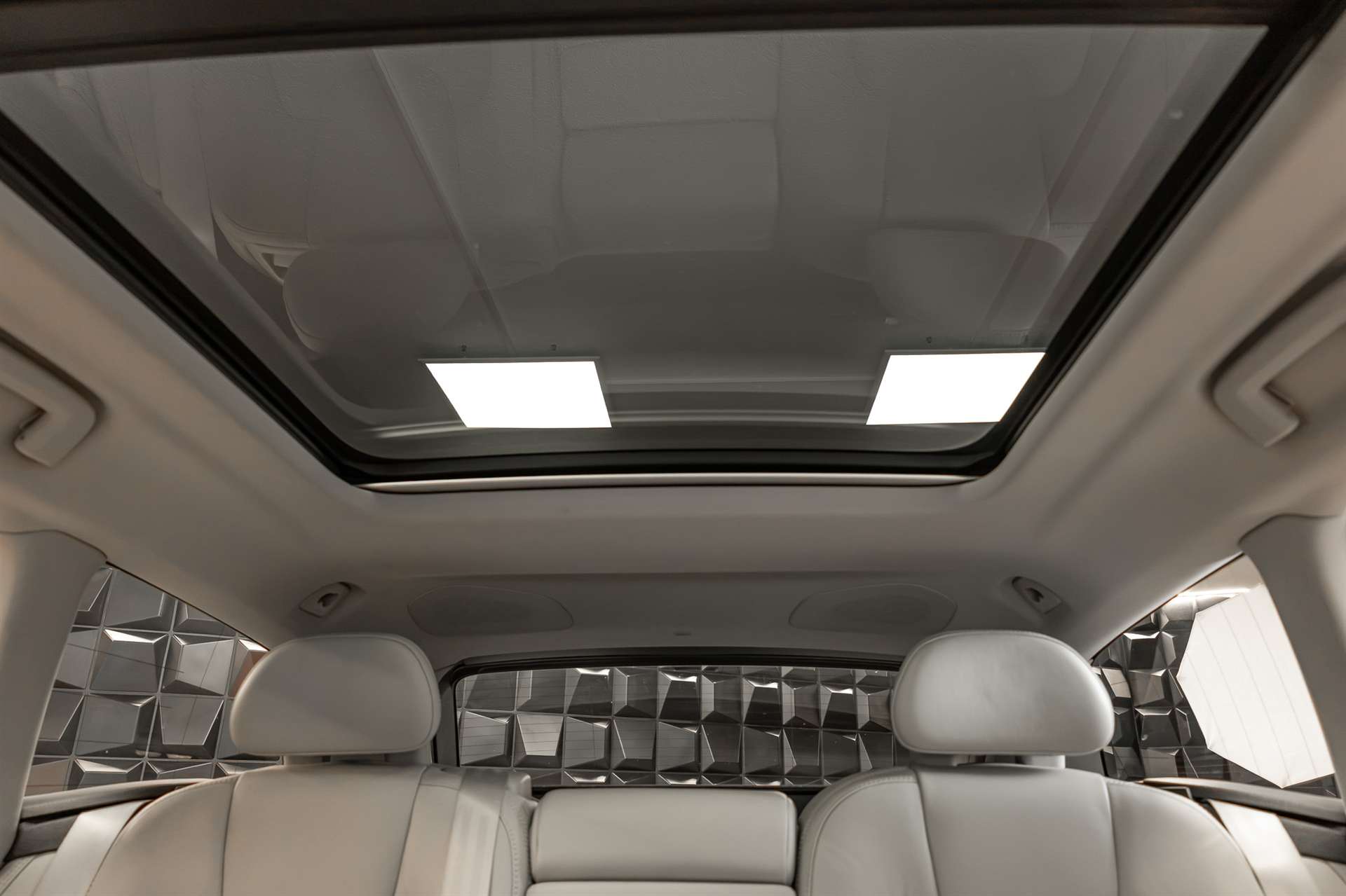 VOLVO V90 D5 AWD Inscription Geartronic Powerpulse-image-16