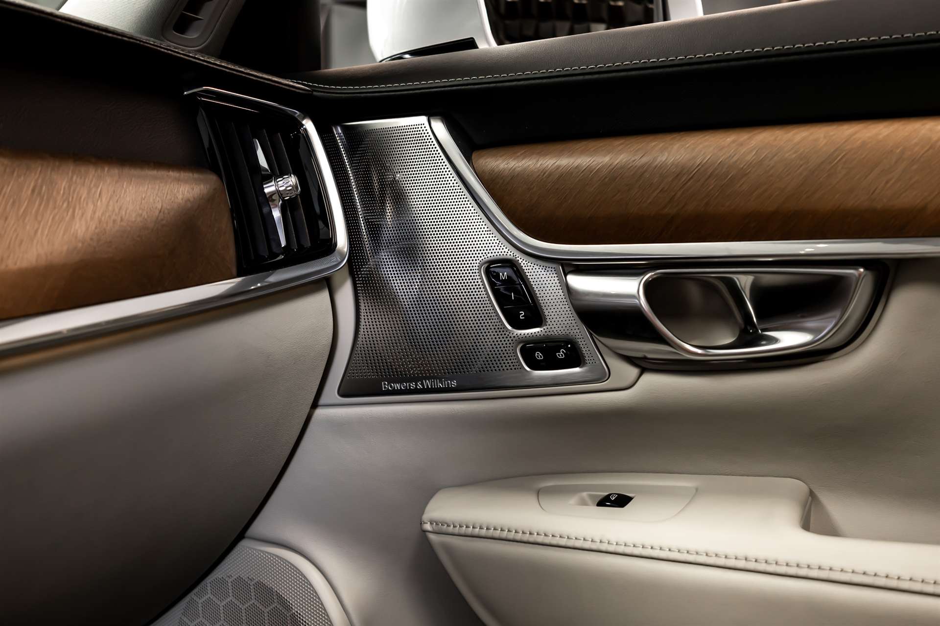 VOLVO V90 D5 AWD Inscription Geartronic Powerpulse-image-24