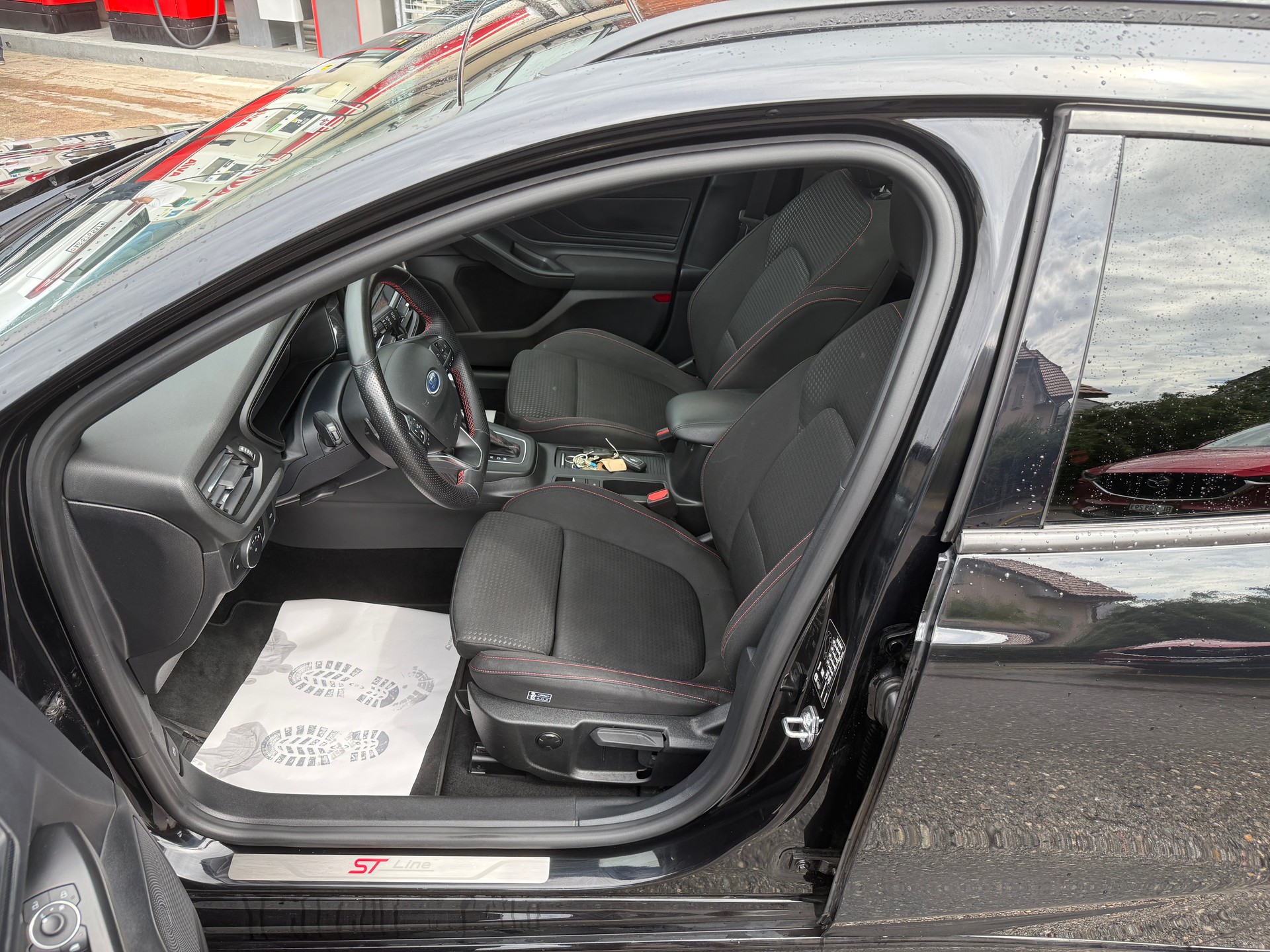 FORD Focus 1.0 MHEV ST-Line X Automat-image-7