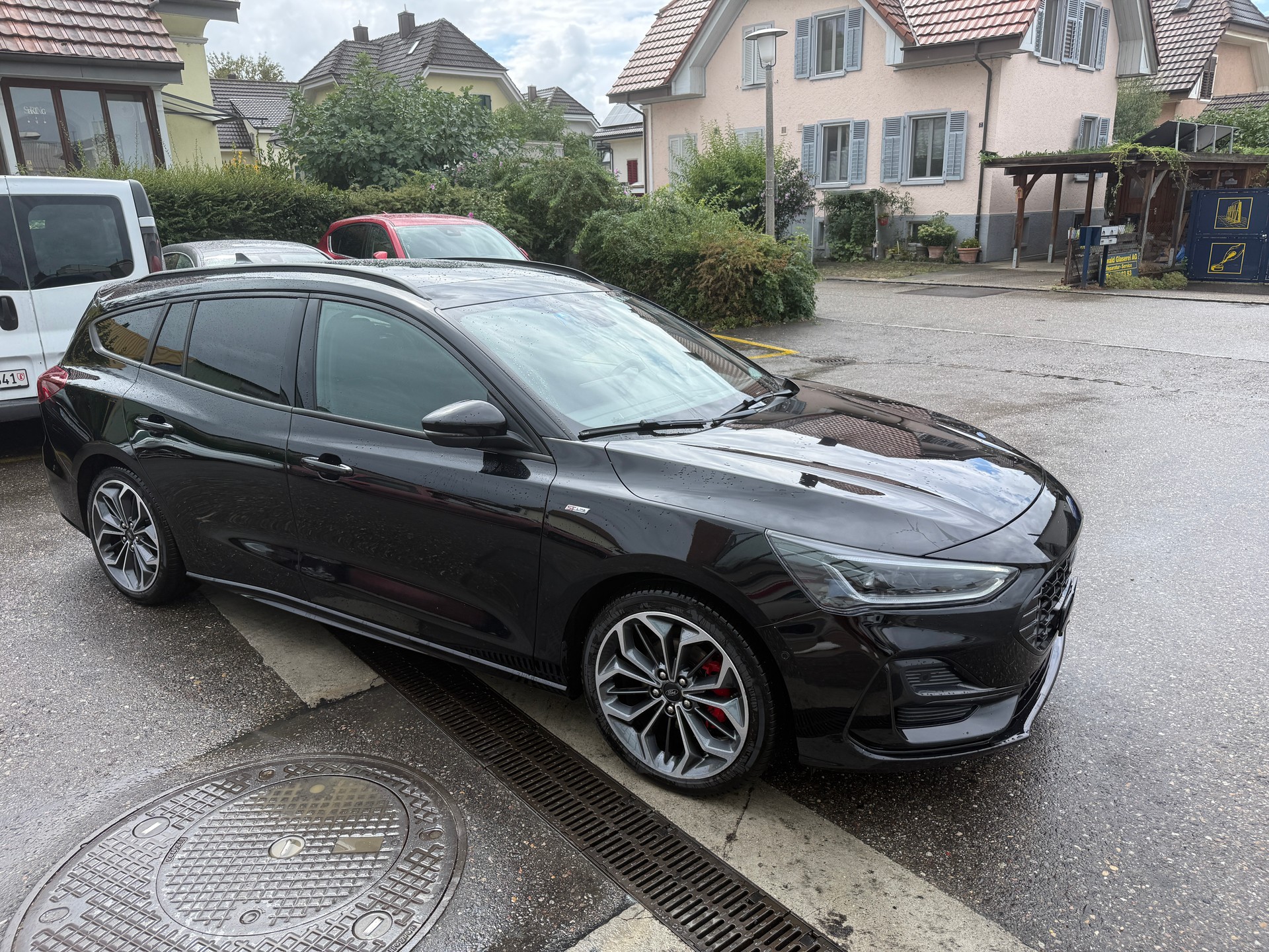 FORD Focus 1.0 MHEV ST-Line X Automat-image-0