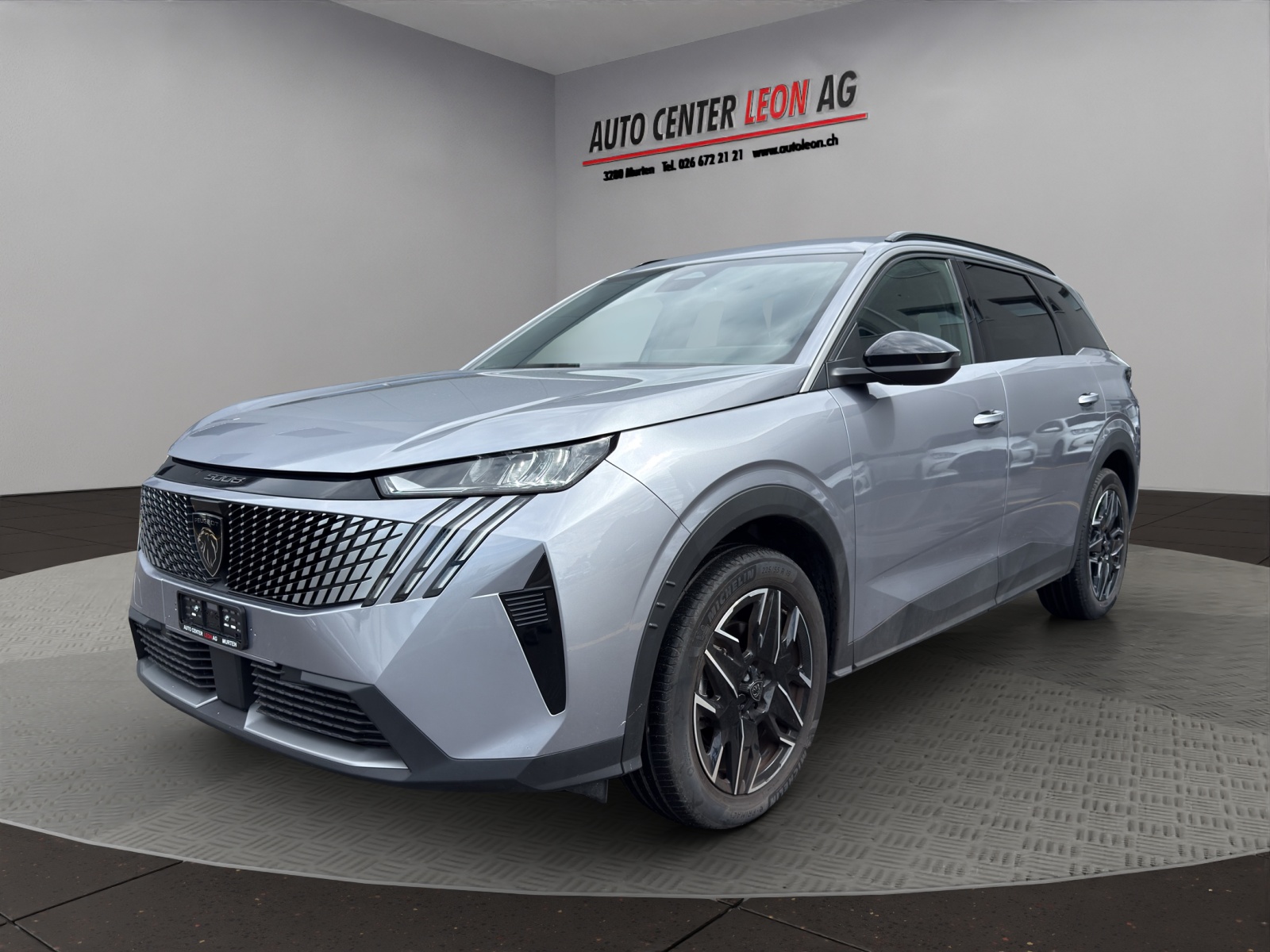 PEUGEOT 5008 145 Hybrid e-DCS6 Allure-showroom-element-1