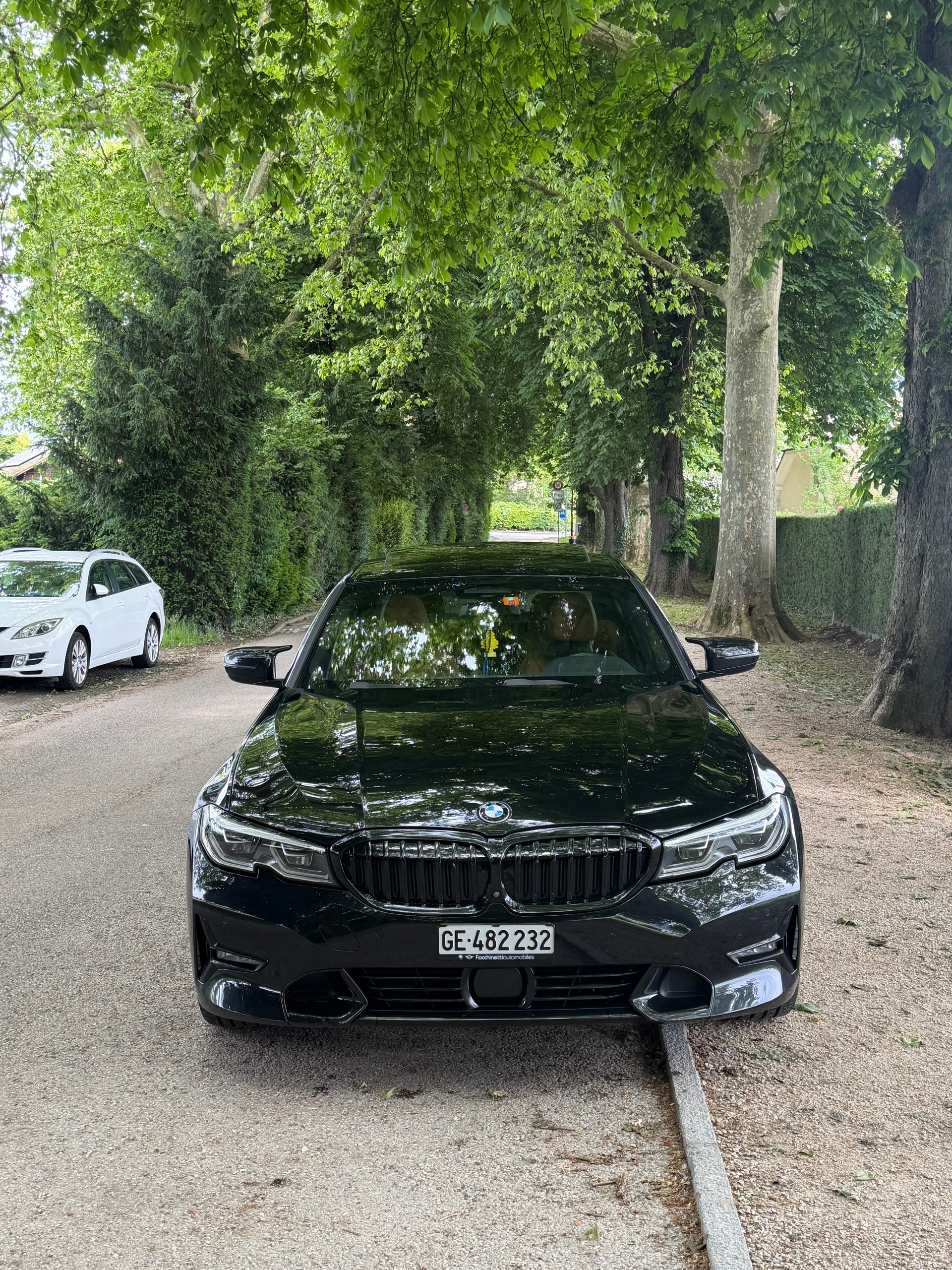 BMW 330d xDrive-image-2