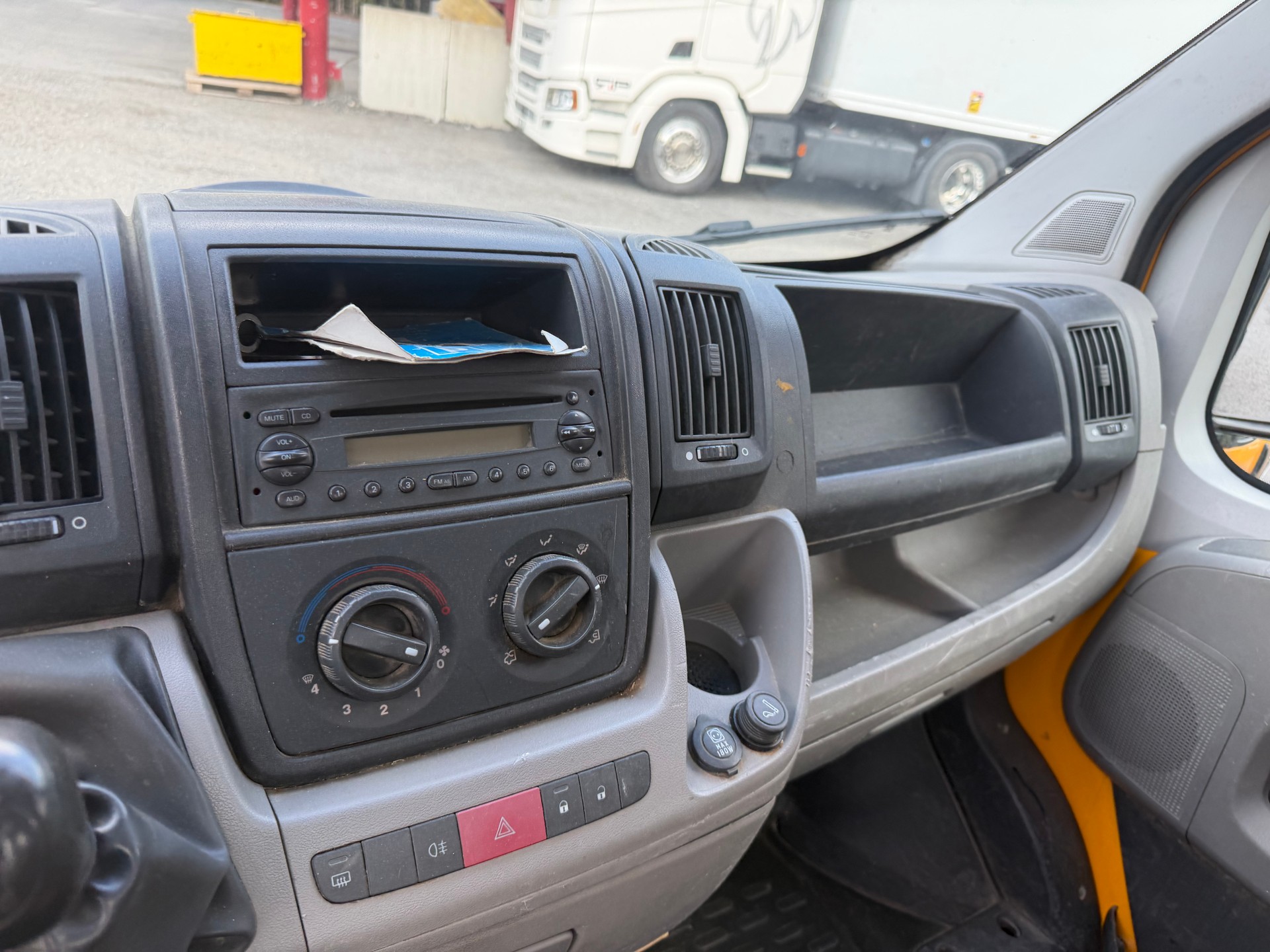 FIAT Ducato 17 3.0 JTD-image-8