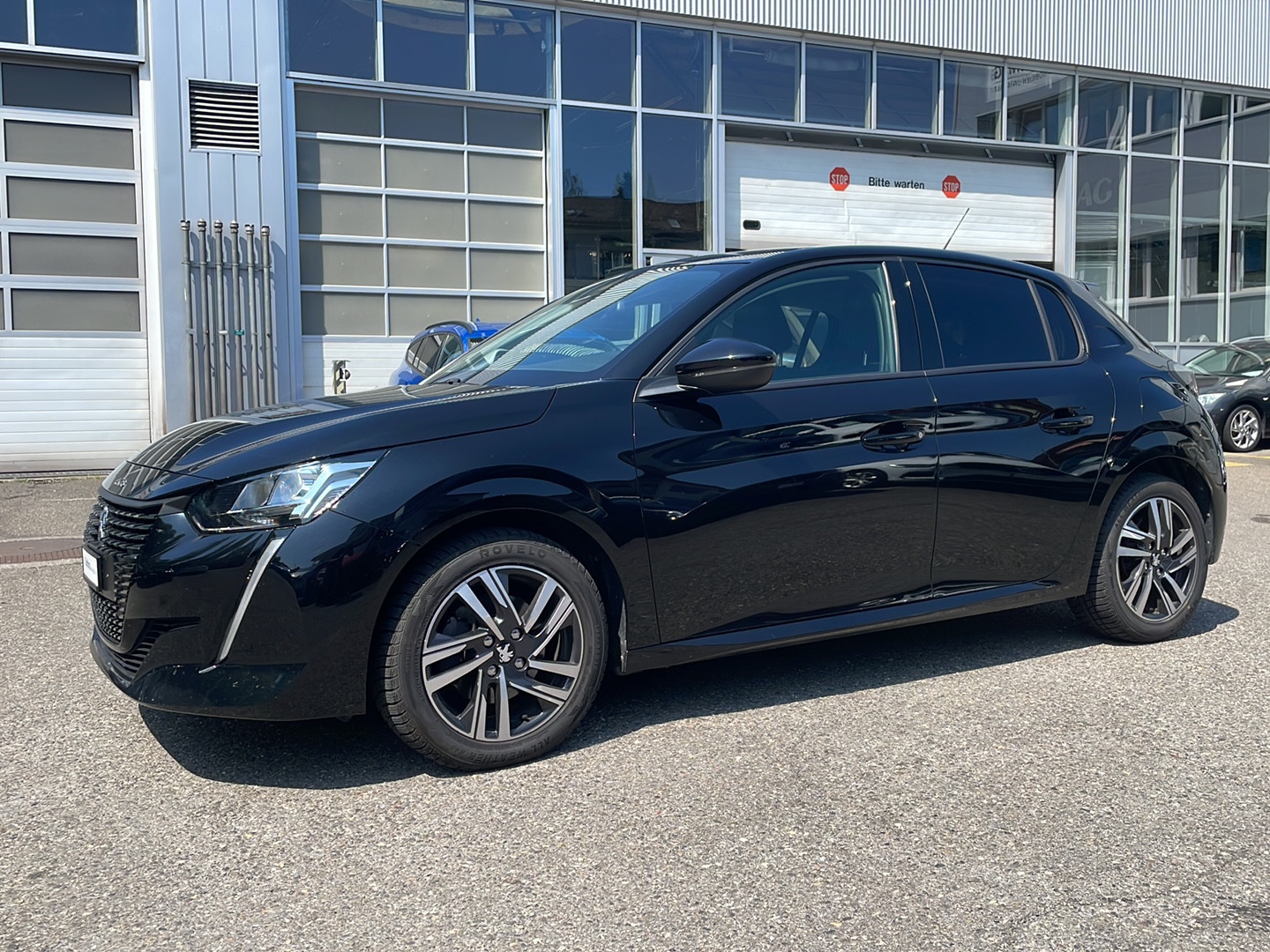 PEUGEOT 208 1.2 PureTech Allure