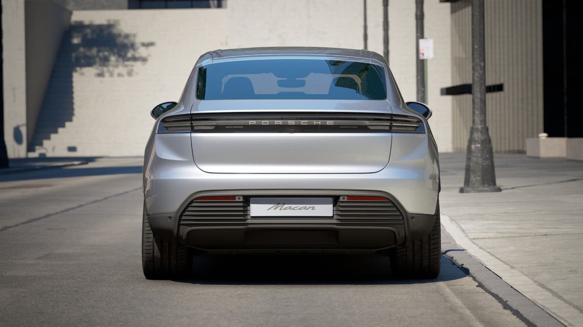 PORSCHE Macan 4-image-6