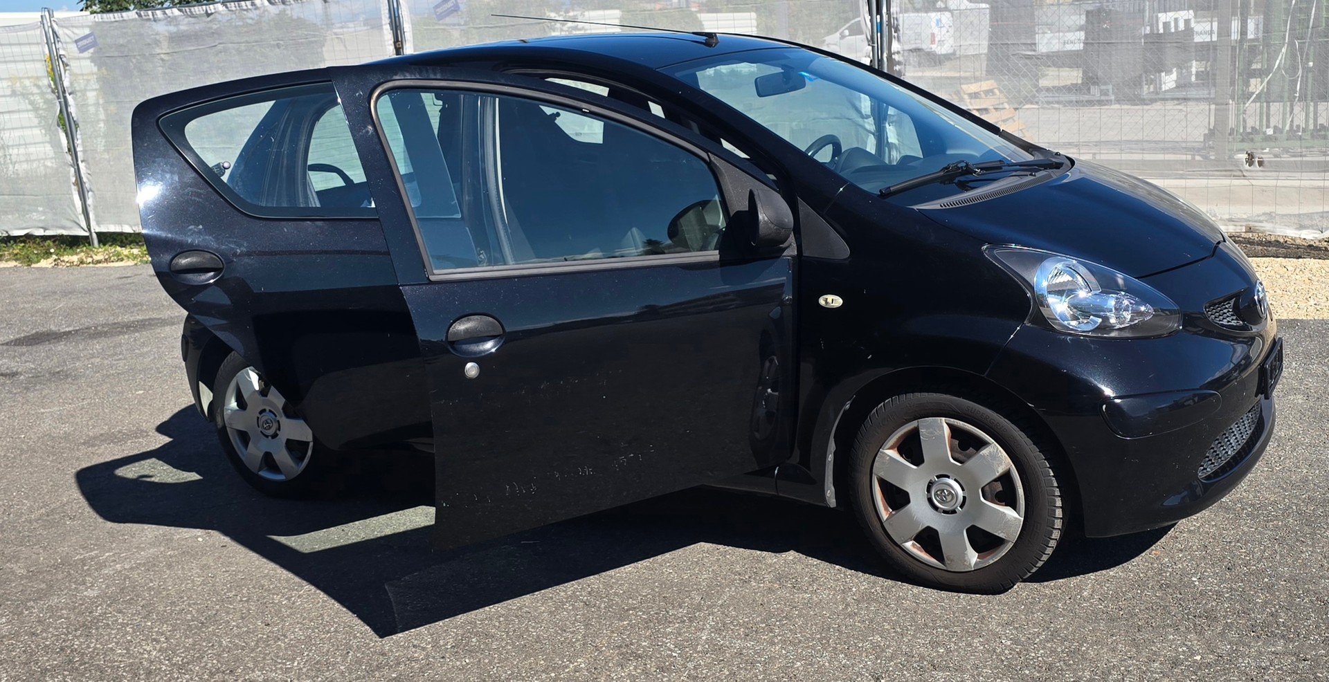 TOYOTA Aygo 1.0 Linea Terra-image-1