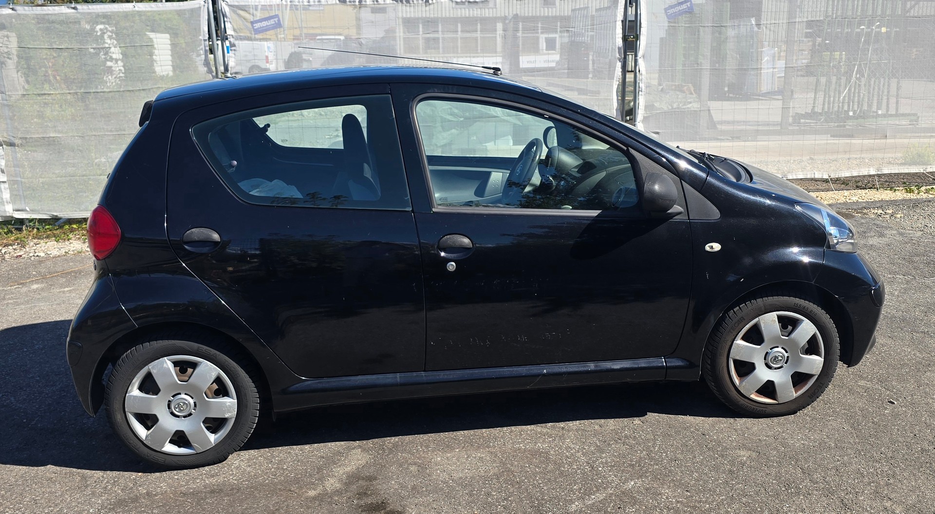 TOYOTA Aygo 1.0 Linea Terra-image-3