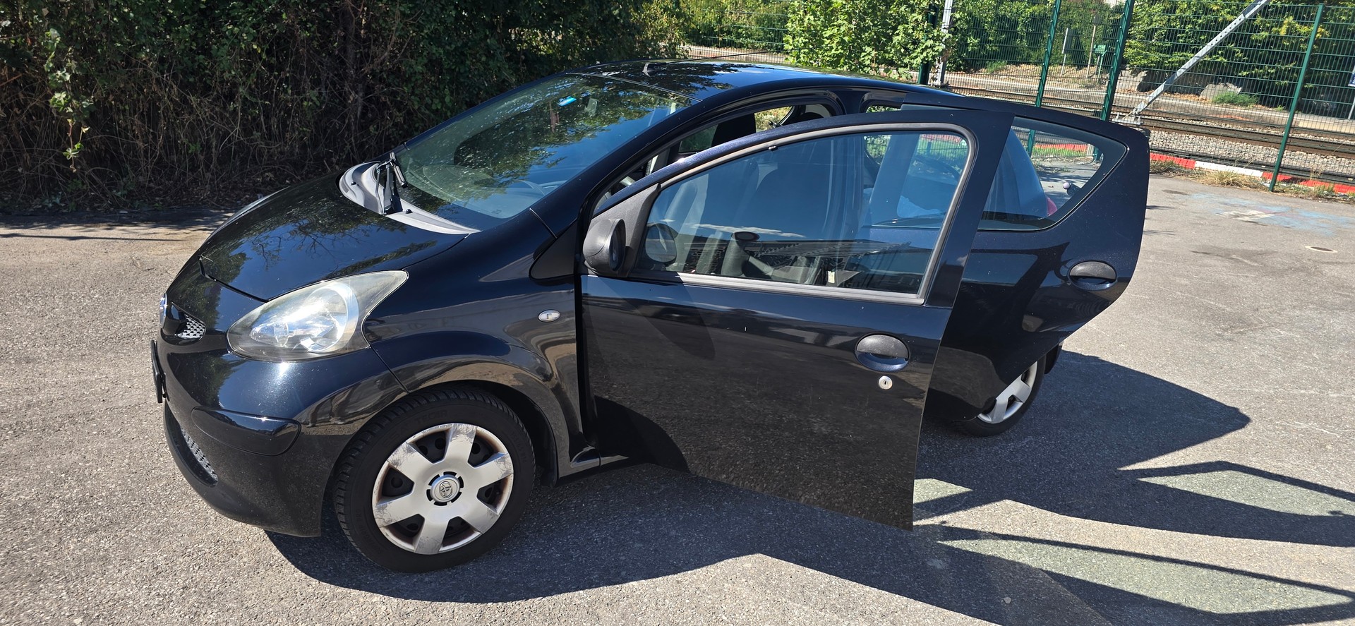 TOYOTA Aygo 1.0 Linea Terra-image-0