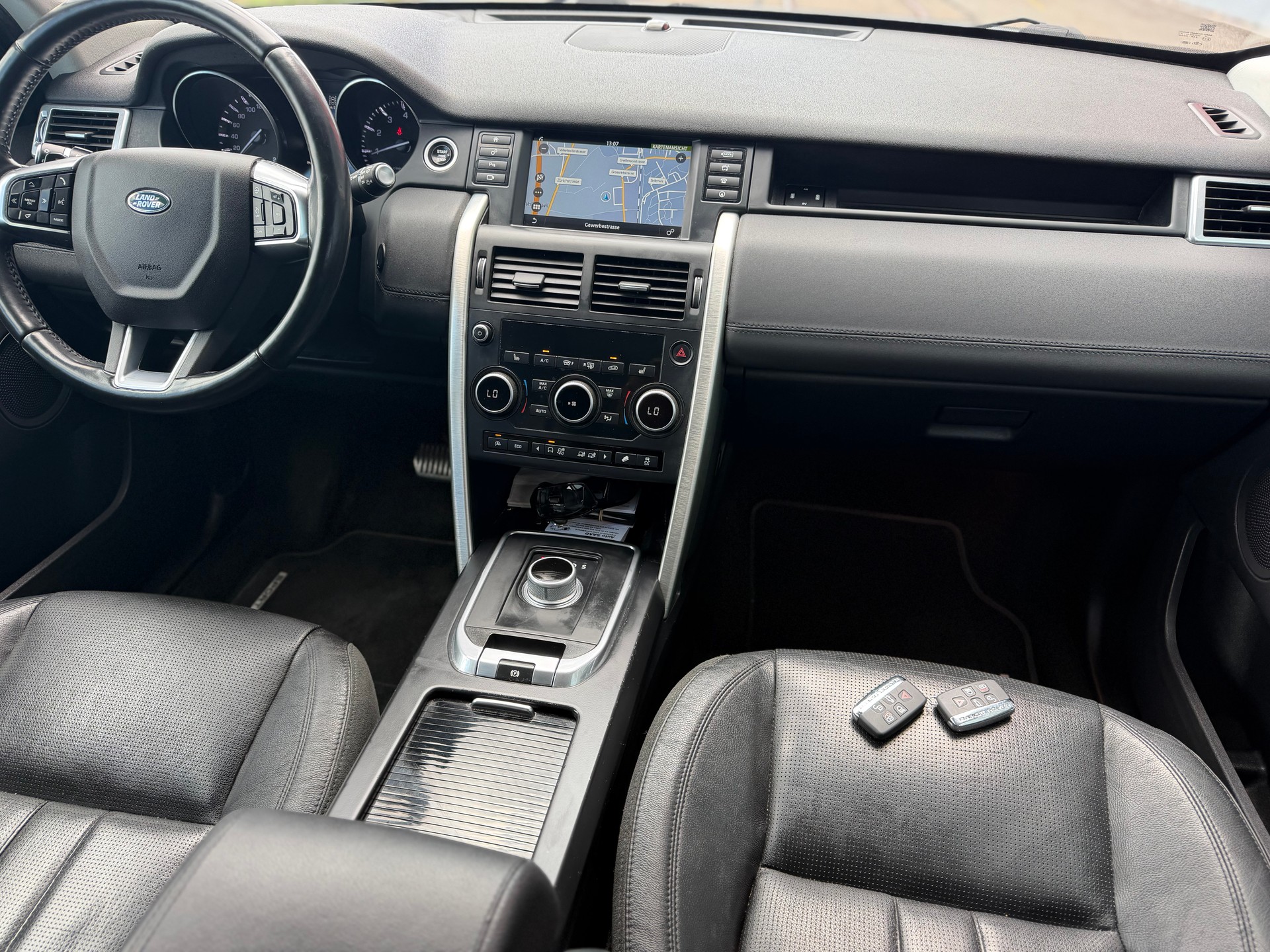 LAND ROVER Discovery Sport 2.0 Si4 S AT9-image-11