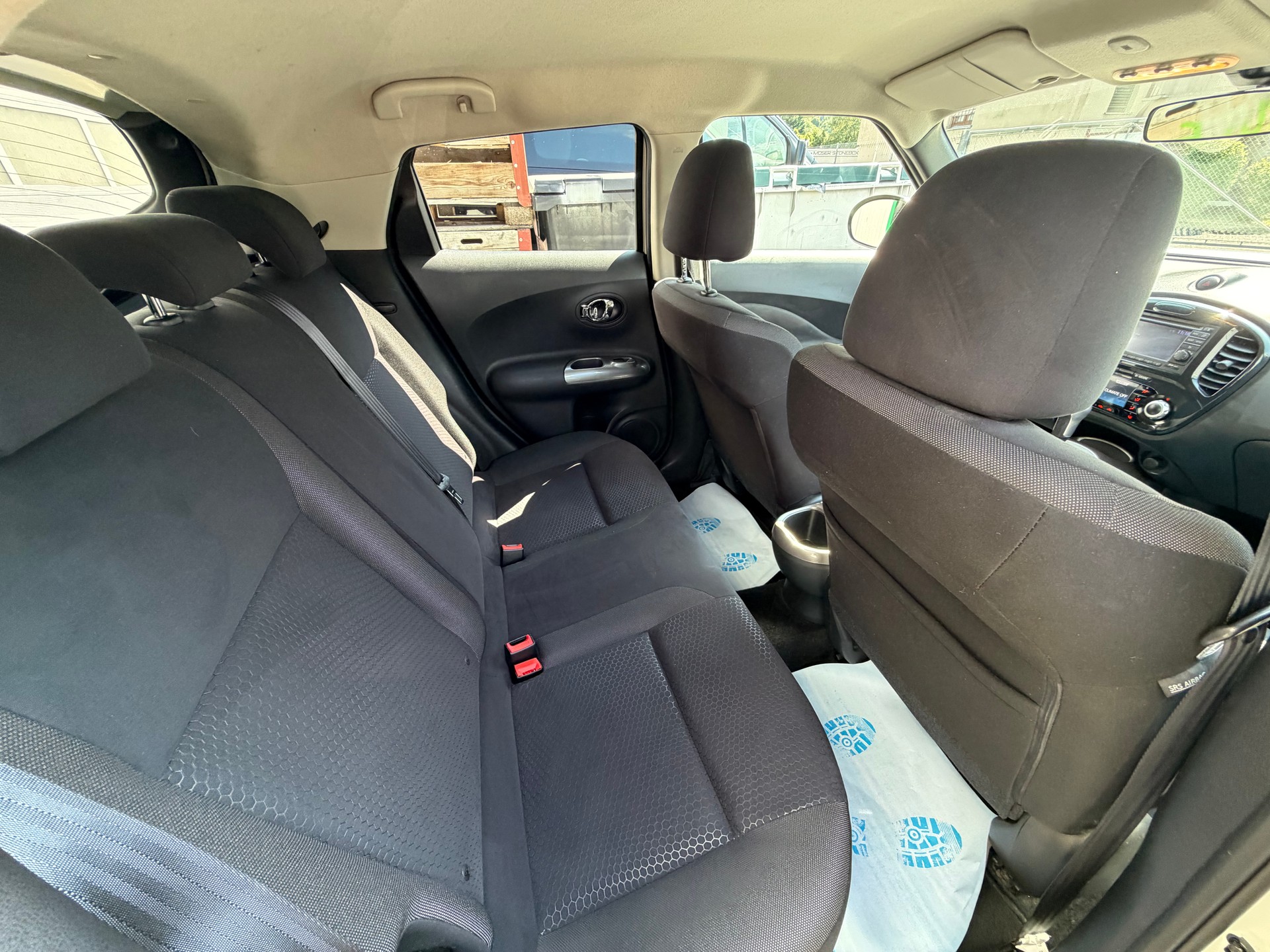 NISSAN Juke 1.6 DIG-T tekna 4x4 Xtronic M-CVT-image-9