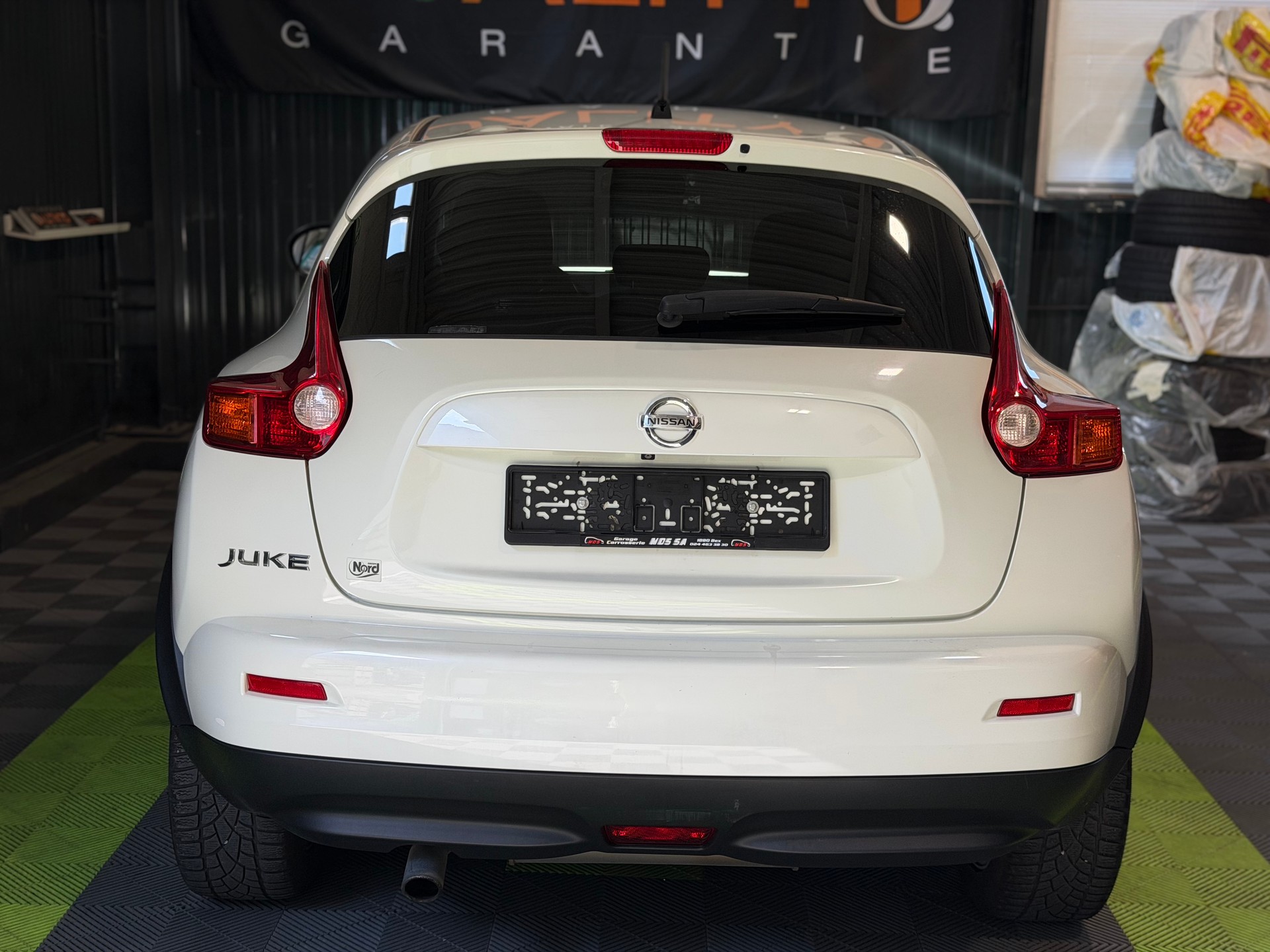 NISSAN Juke 1.6 DIG-T tekna 4x4 Xtronic M-CVT-image-4