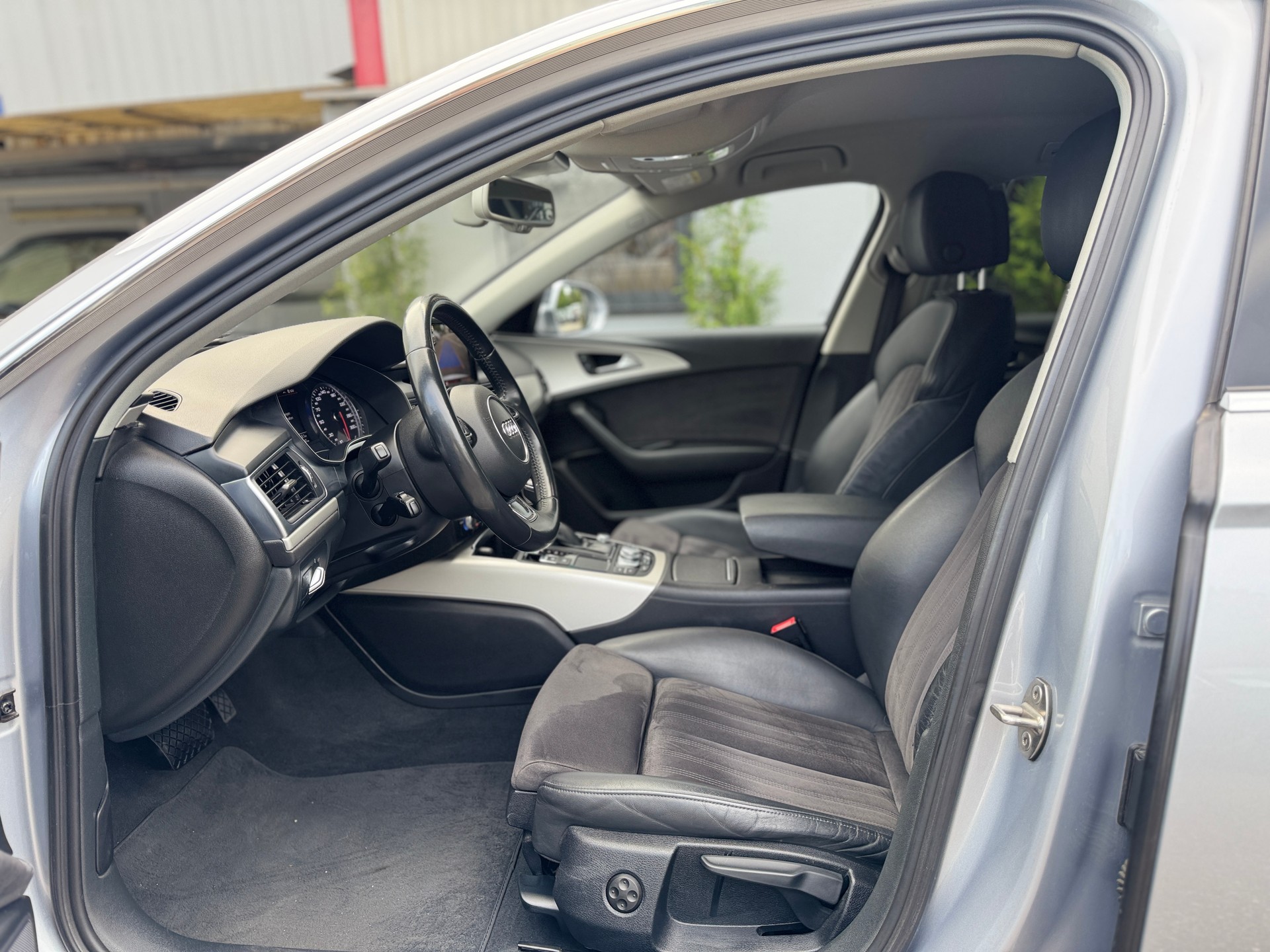 AUDI A6 Avant 3.0 TDI V6 quattro S-tronic-image-6