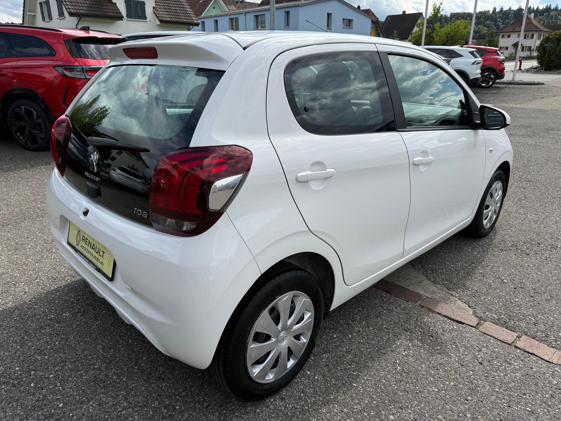 PEUGEOT 108 e-1.0 VTi Stop&Start Active-image-5