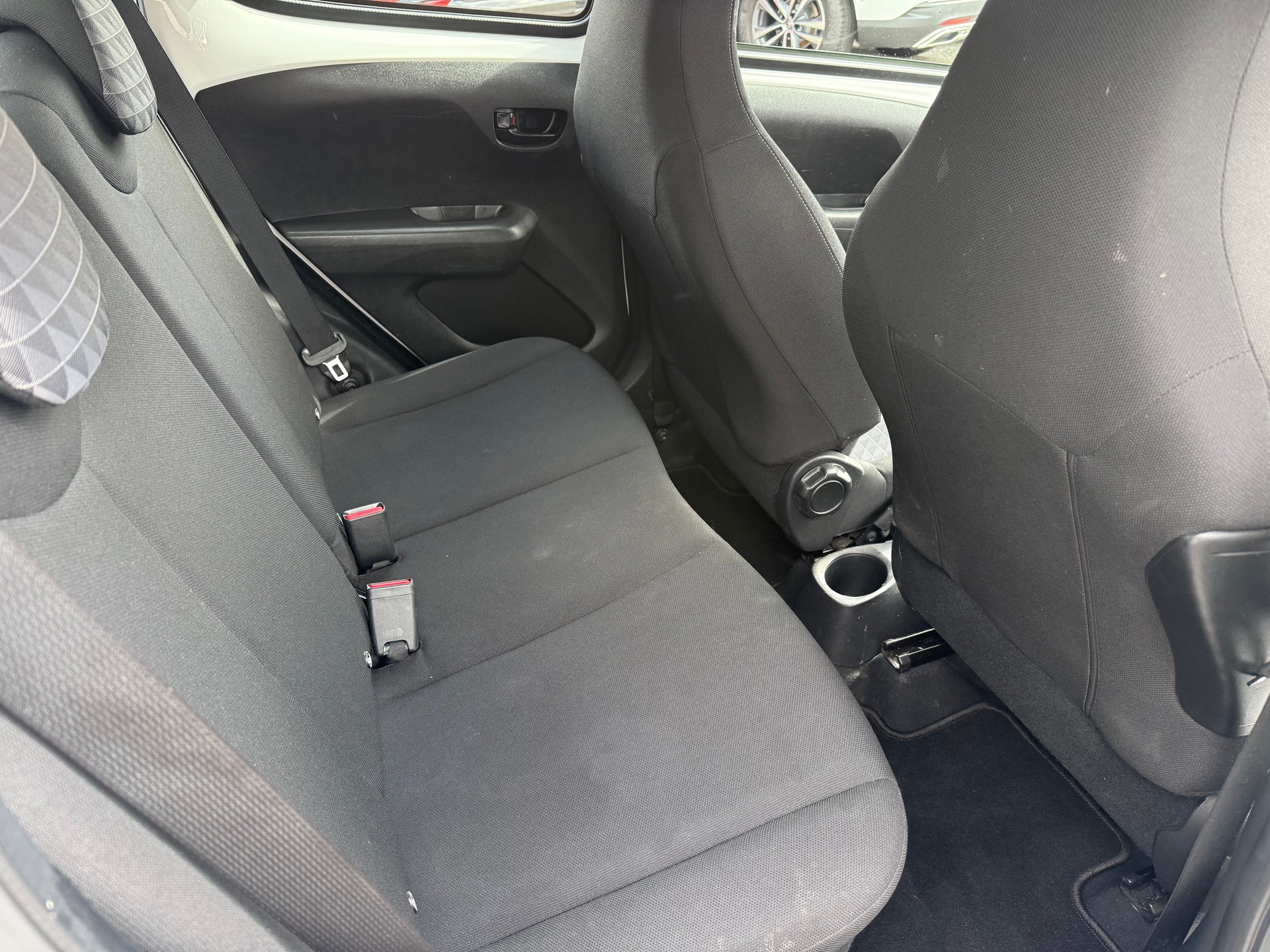 PEUGEOT 108 e-1.0 VTi Stop&Start Active-image-11