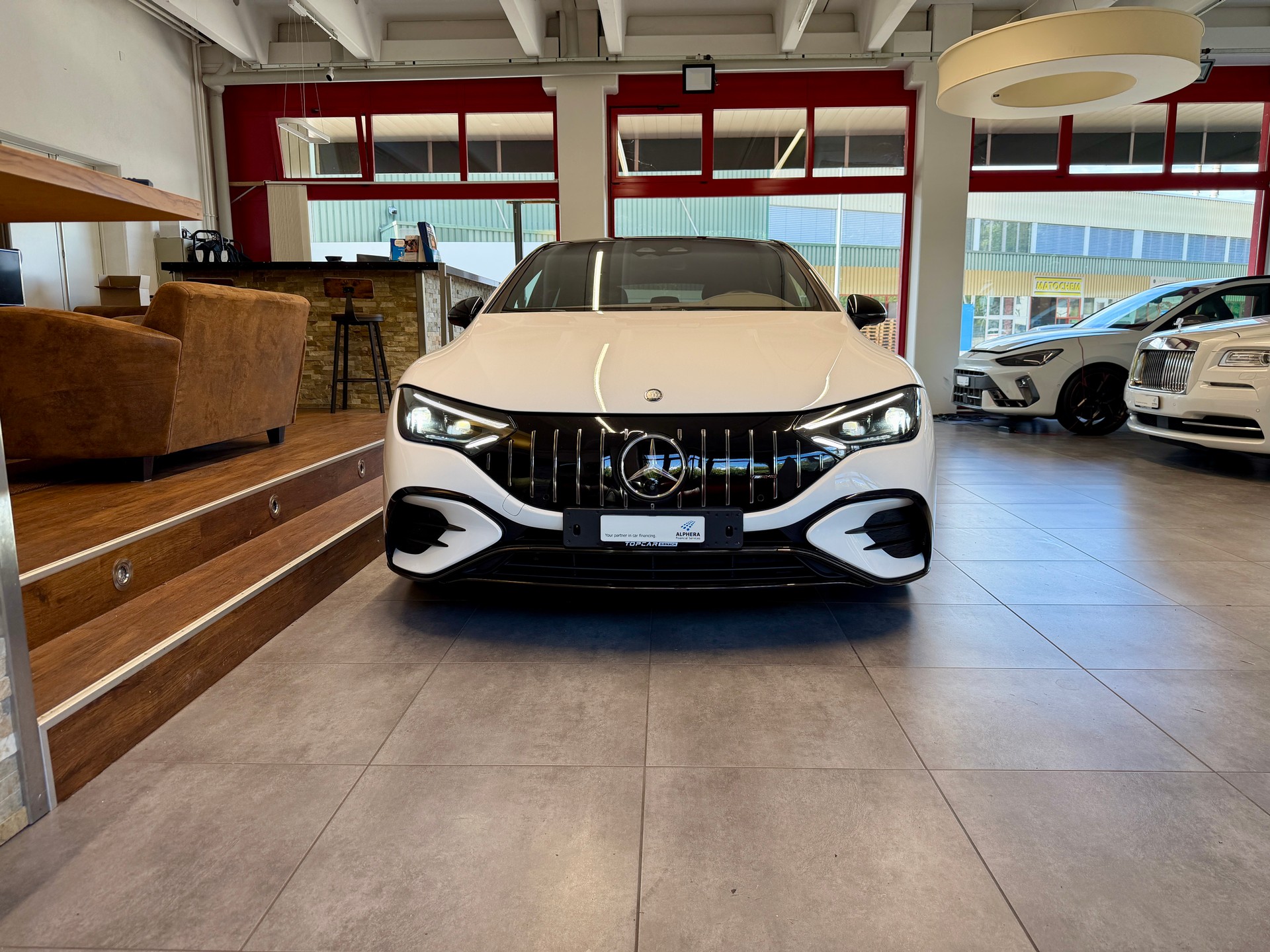 MERCEDES-BENZ EQE 53 AMG 4 Matic+ Executive Edition-image-7