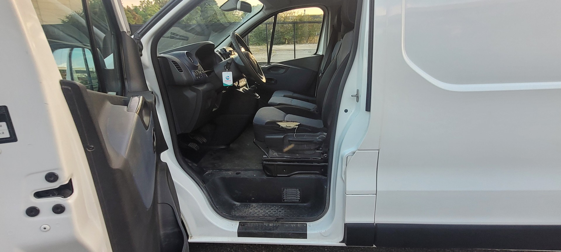 OPEL Vivaro 1.6 CDTI 2.7t L1H1-image-11