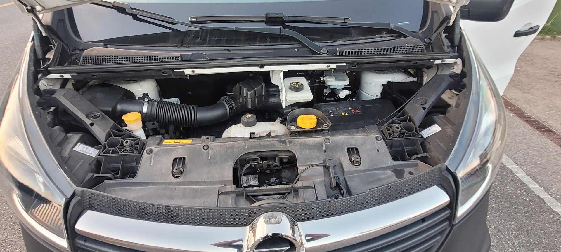 OPEL Vivaro 1.6 CDTI 2.7t L1H1-image-14