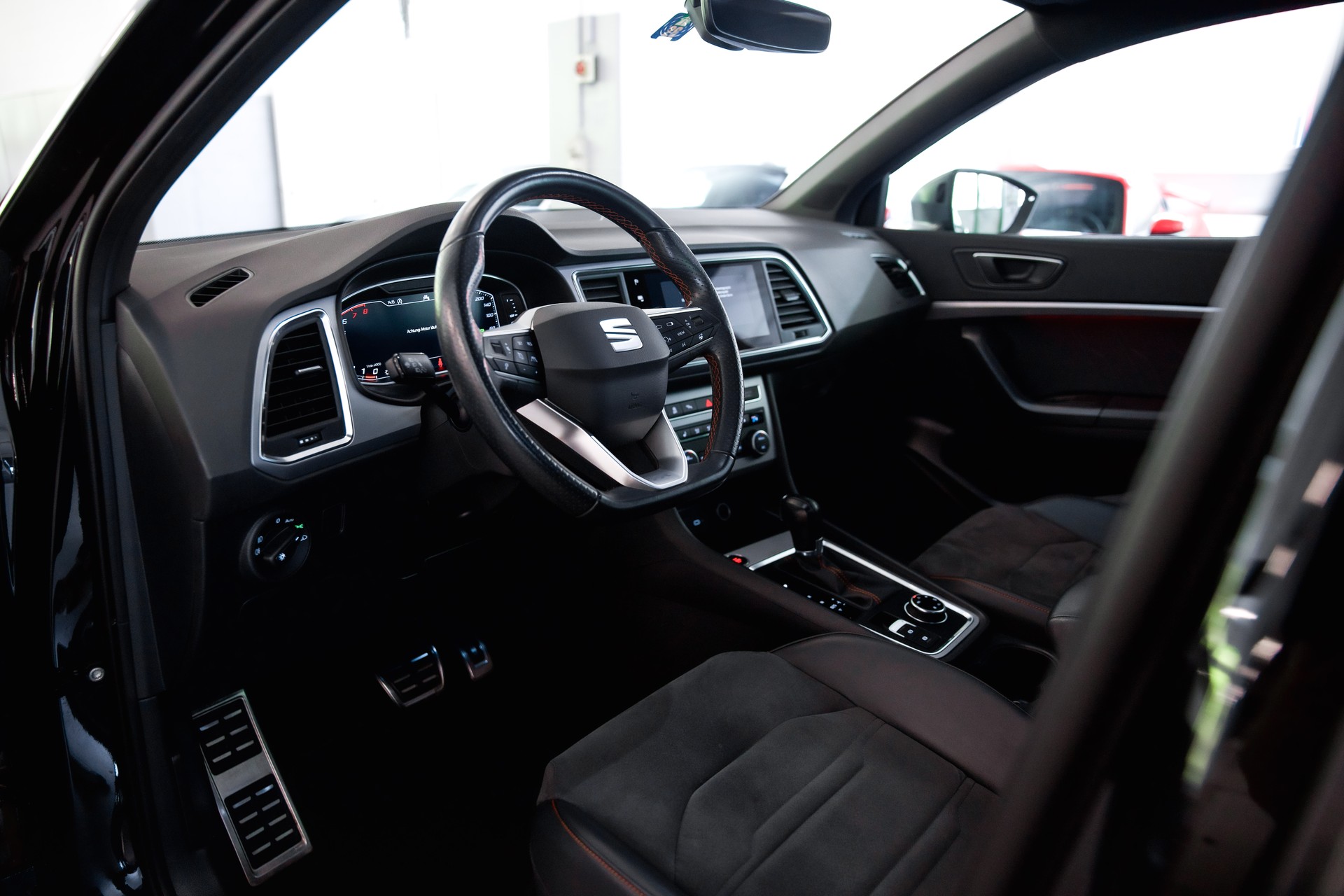 SEAT Ateca 2.0 TSI FR 4Drive DSG-image-17