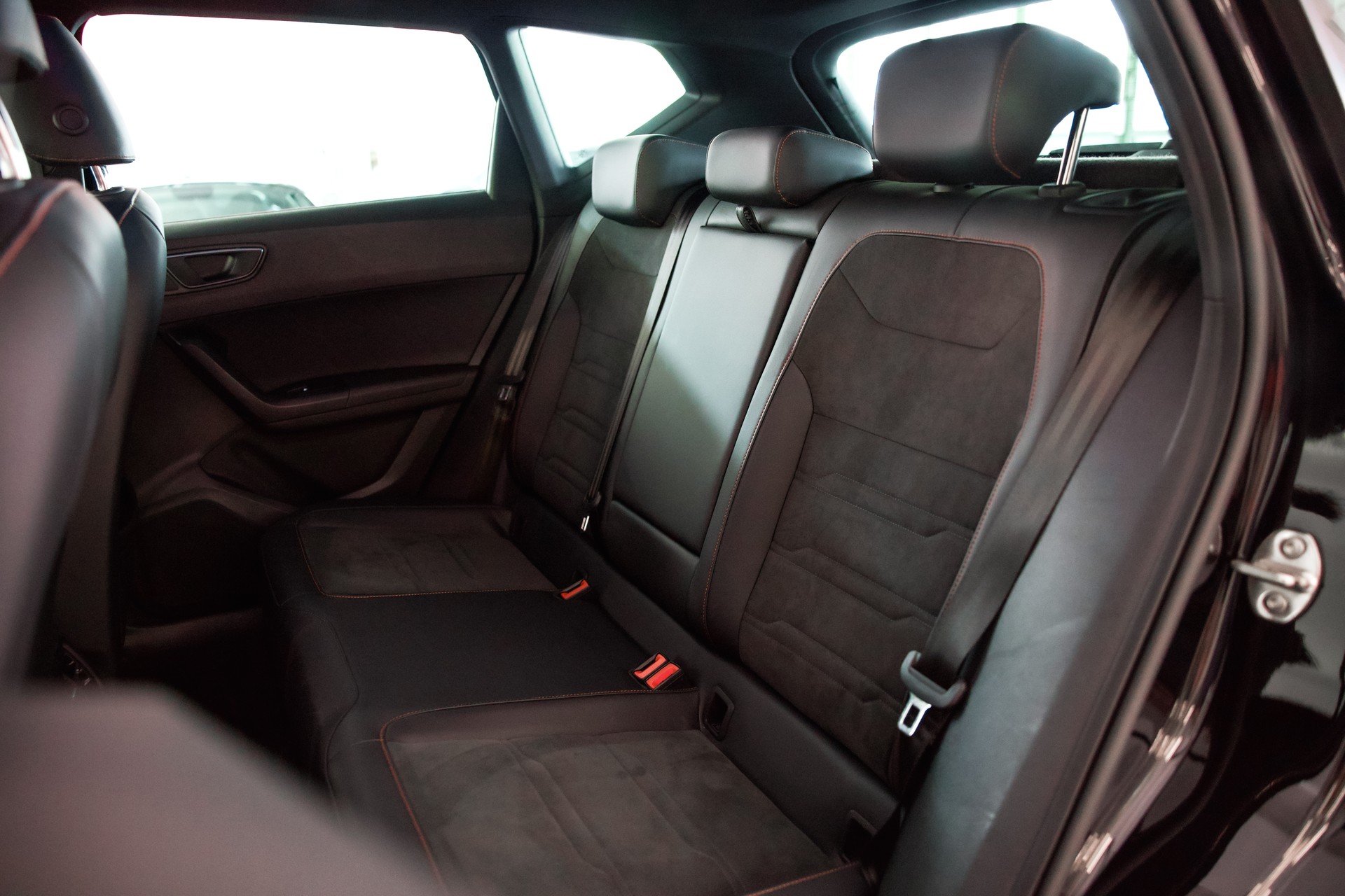 SEAT Ateca 2.0 TSI FR 4Drive DSG-image-21