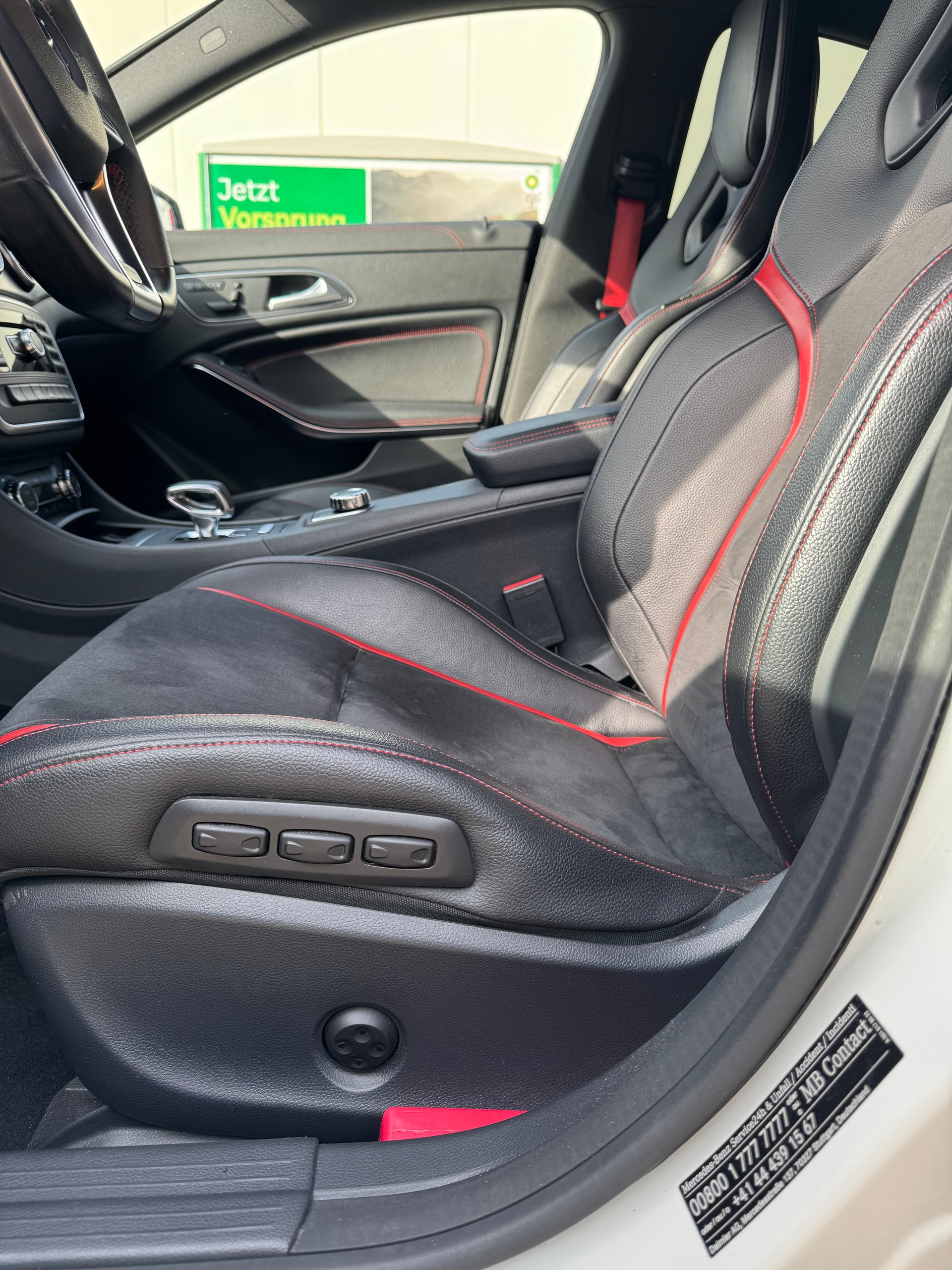 MERCEDES-BENZ CLA 45 AMG 4m-image-5