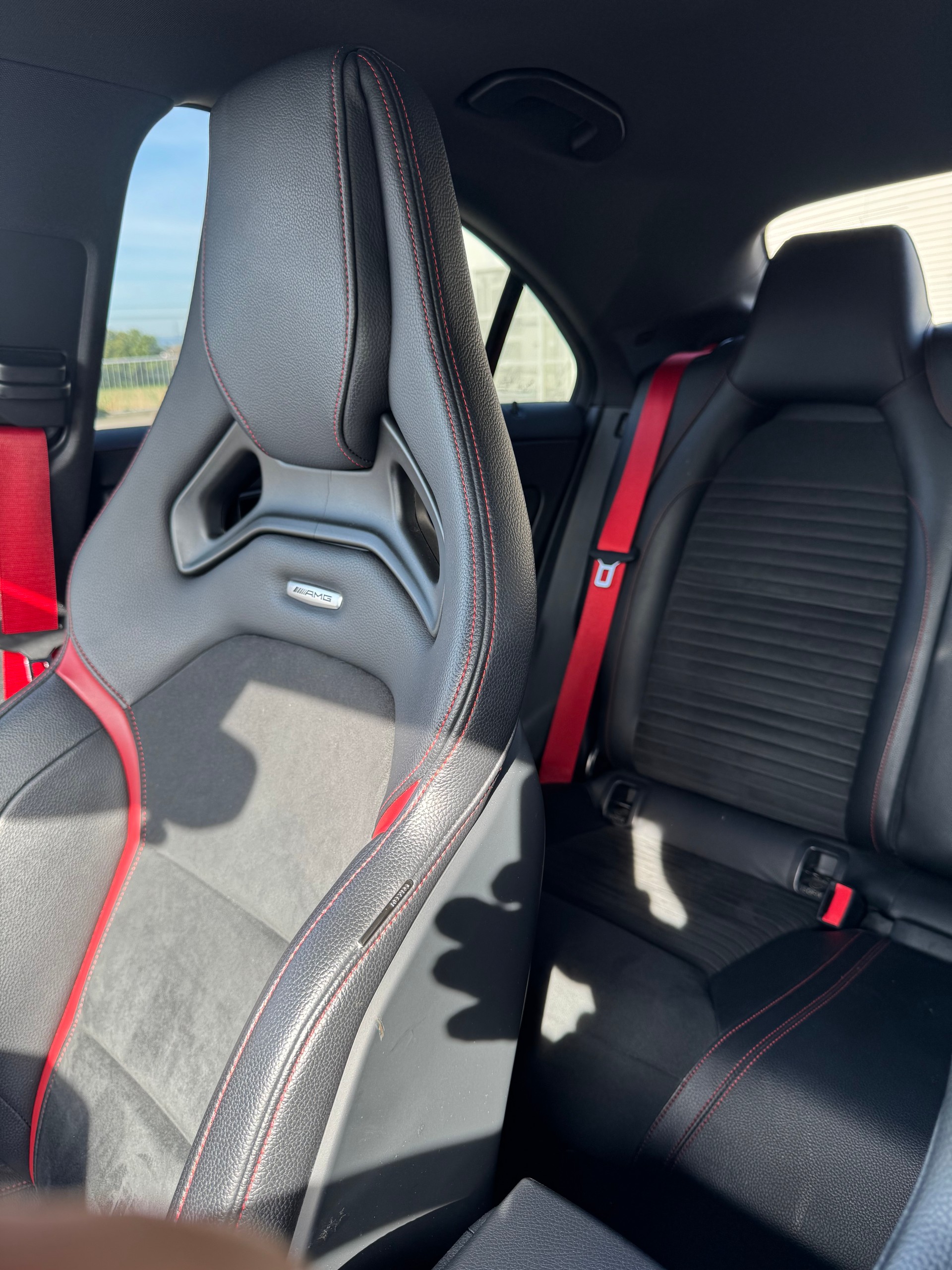 MERCEDES-BENZ CLA 45 AMG 4m-image-3