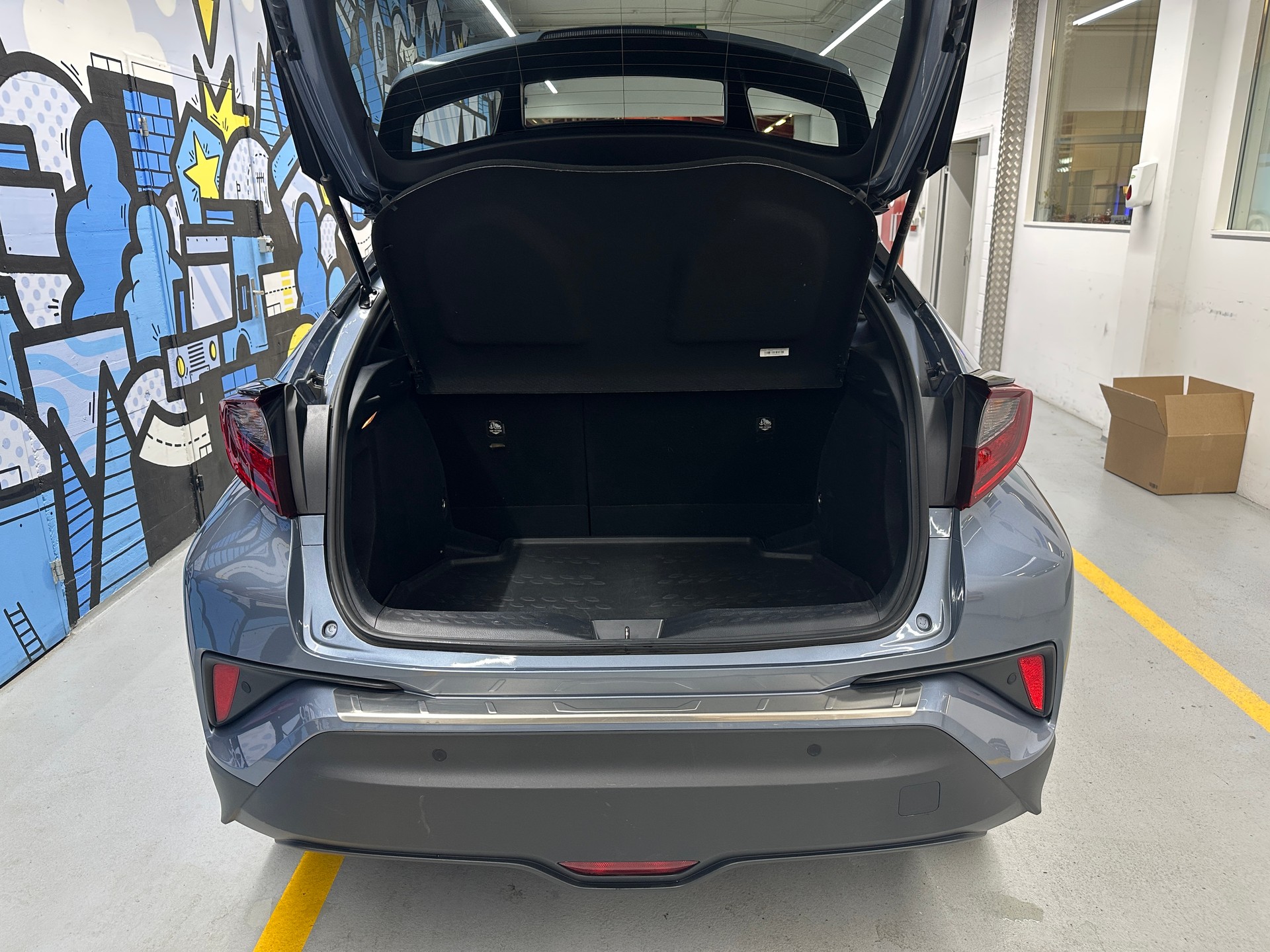 TOYOTA C-HR 1.8 HSD CVT Trend-image-5