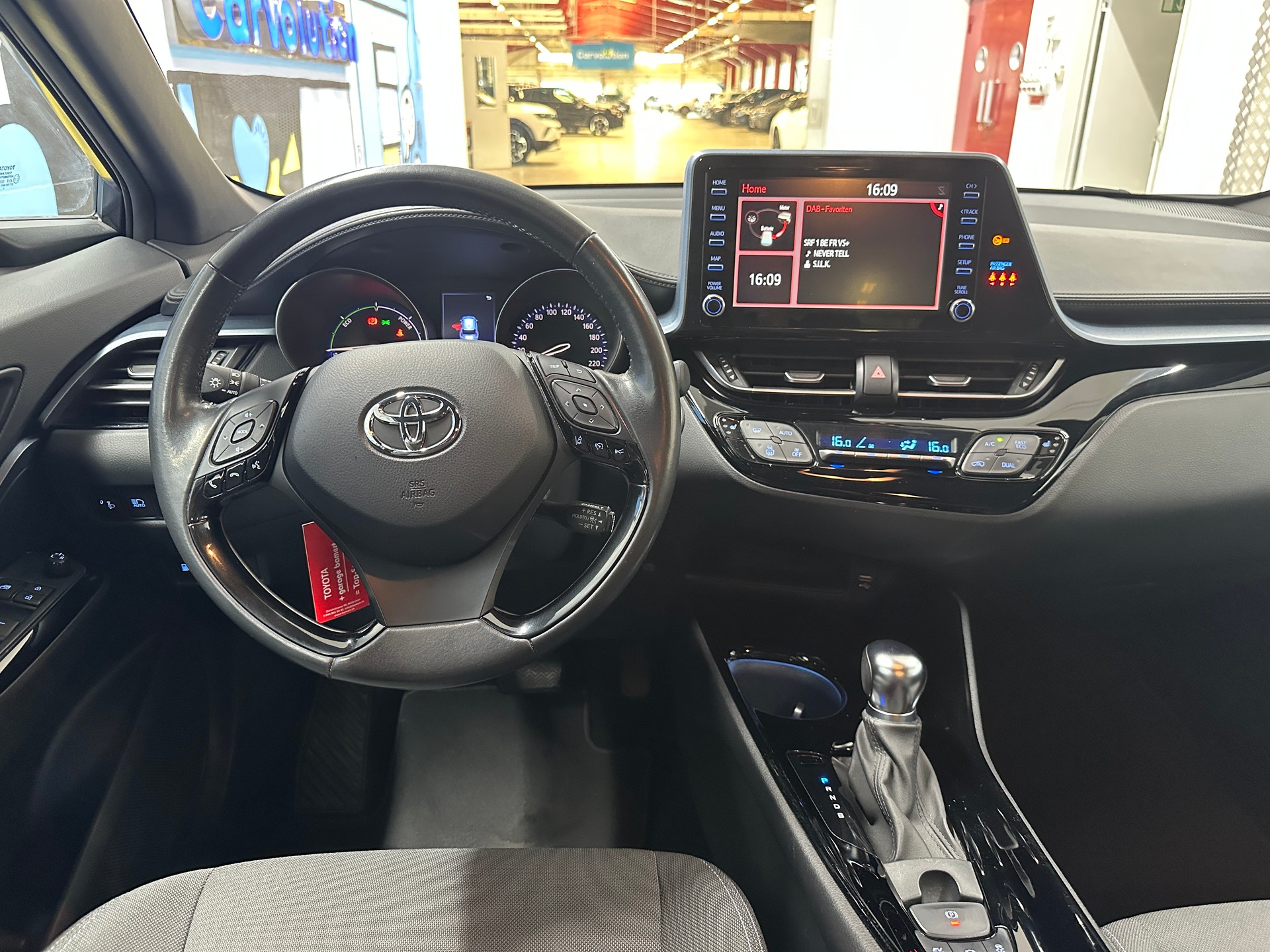 TOYOTA C-HR 1.8 HSD CVT Trend-image-9