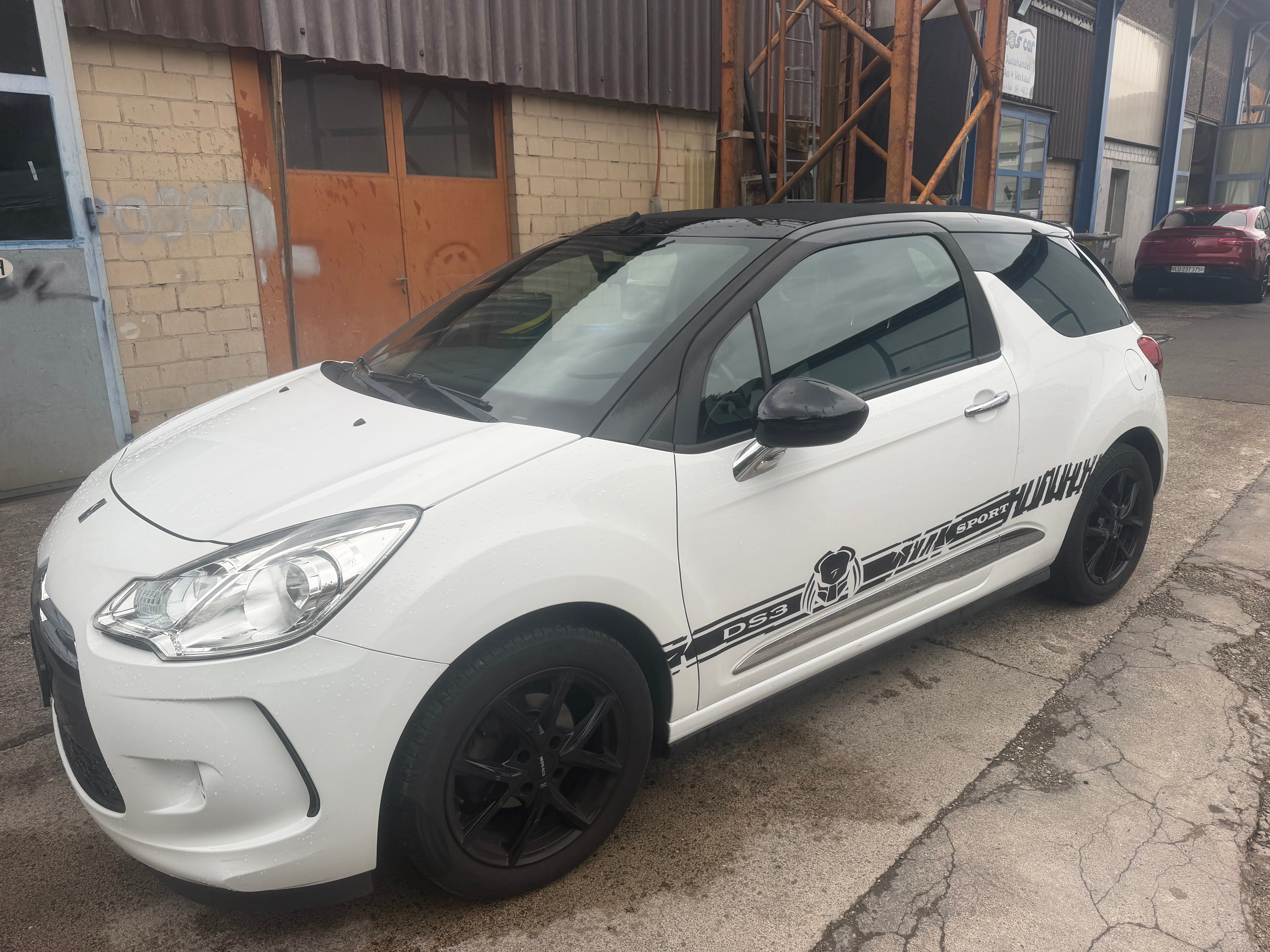 Car photo